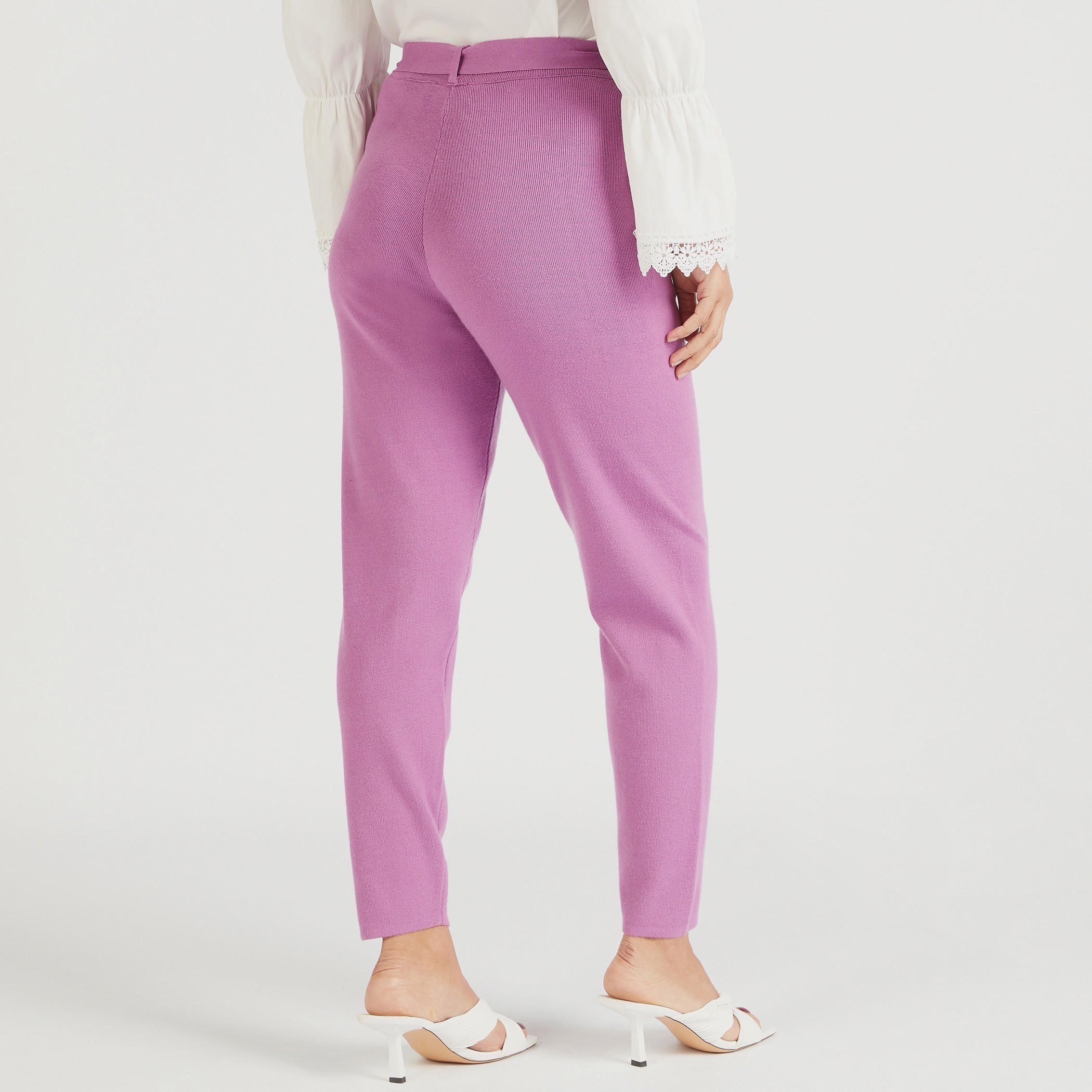 بنطلون سادة بخصر مرتفع ورباط حزام وجيوب من آيكونيك-women-clothing-bottoms-trousers-image-4