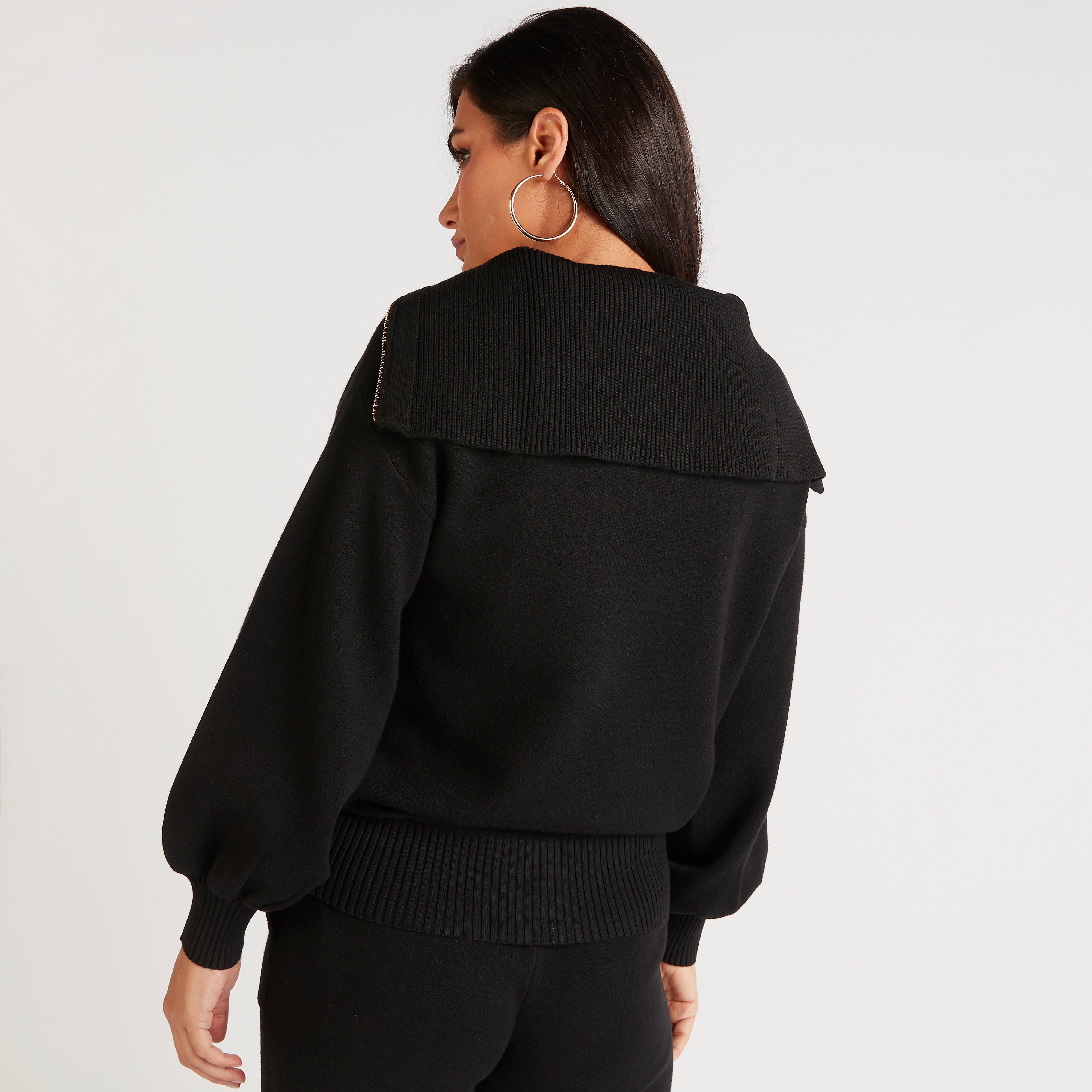 سويت شيرت سادة بأكمام طويلة وياقة مضلّعة من آيكونيك-women-winterwear-hoodiesandsweatshirts-hoodies-image-4