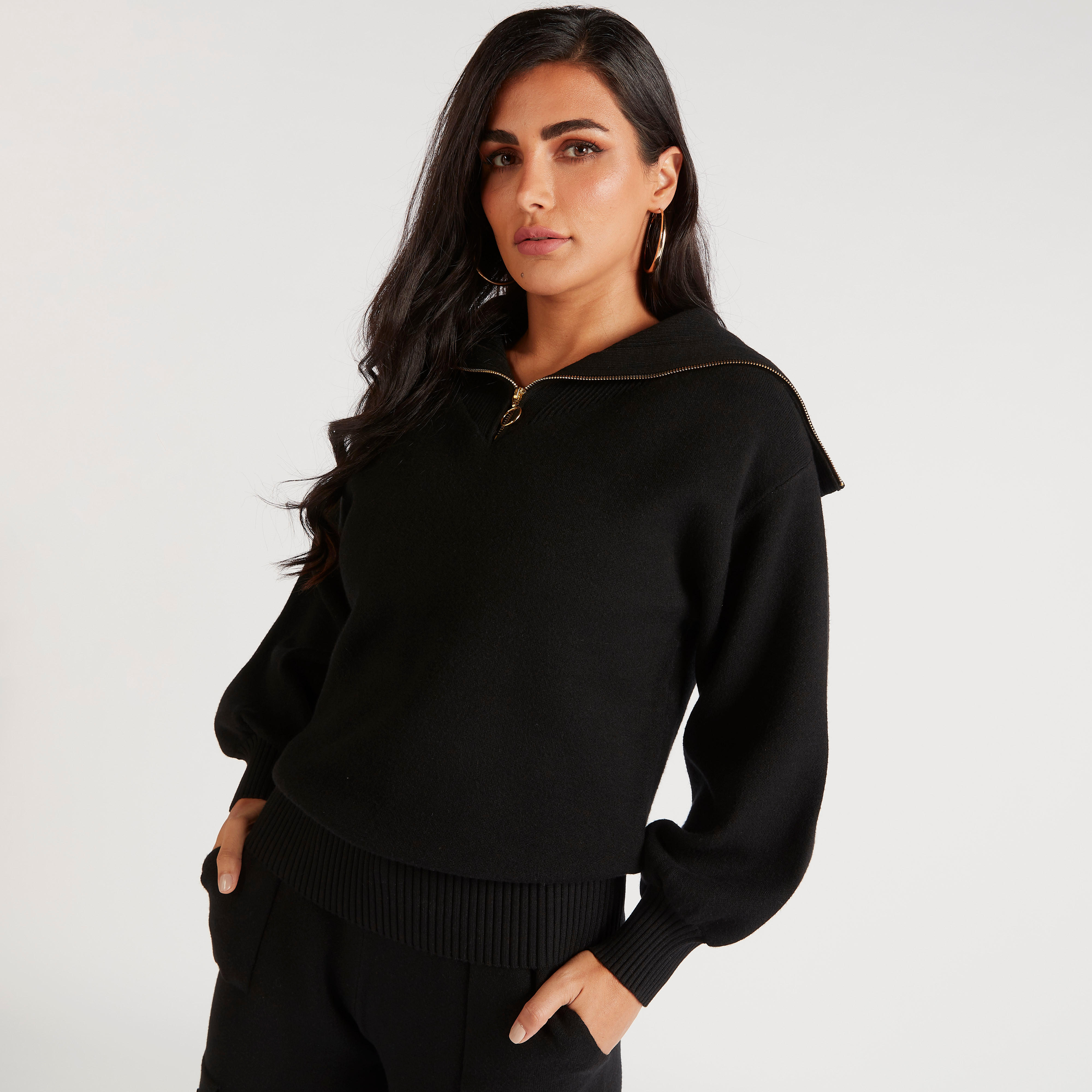سويت شيرت سادة بأكمام طويلة وياقة مضلّعة من آيكونيك-women-winterwear-hoodiesandsweatshirts-hoodies-image-2