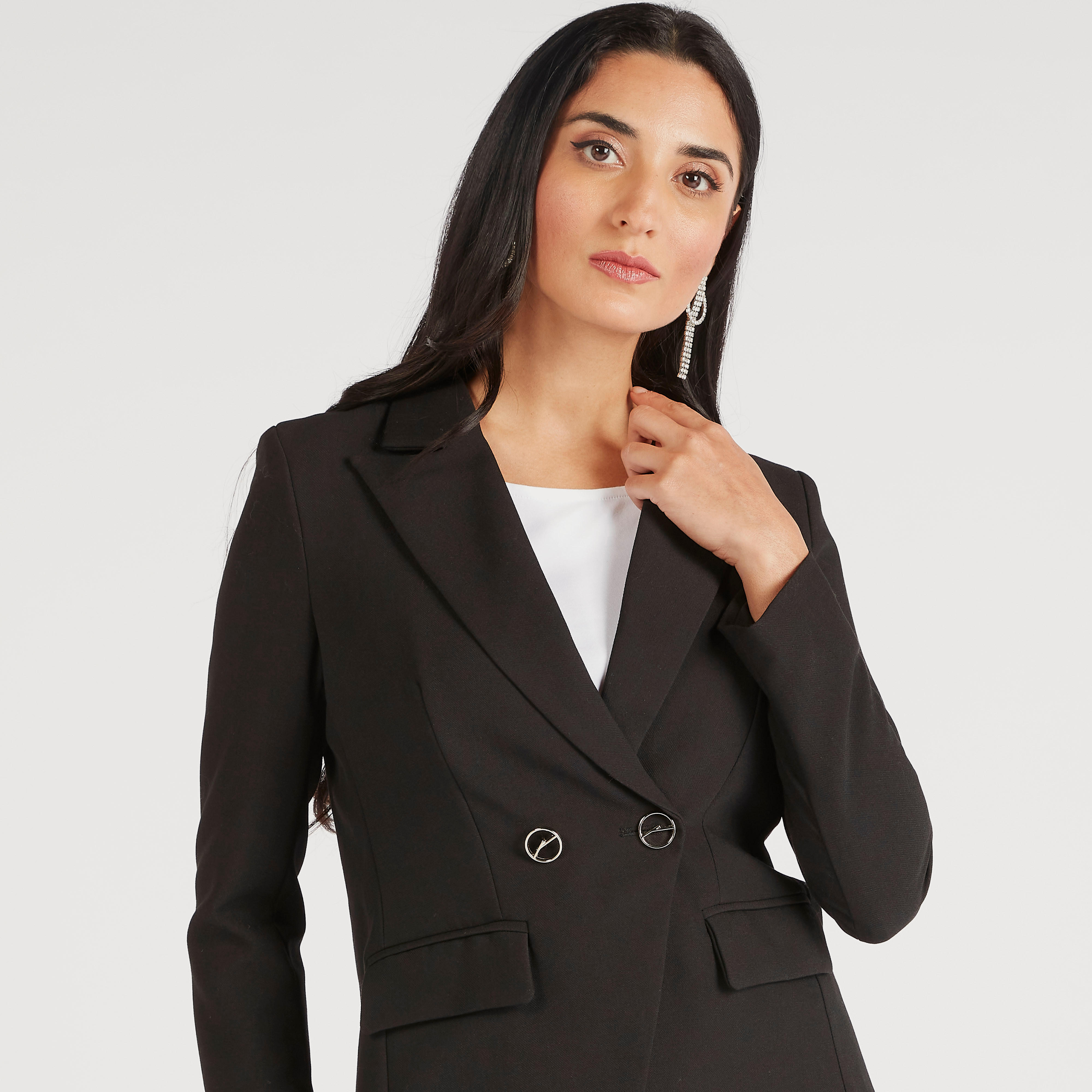 بليزر مزيّن بأكمام طويلة وجيوب من أيكونك-women-clothing-coatsandjackets-blazers-image-5