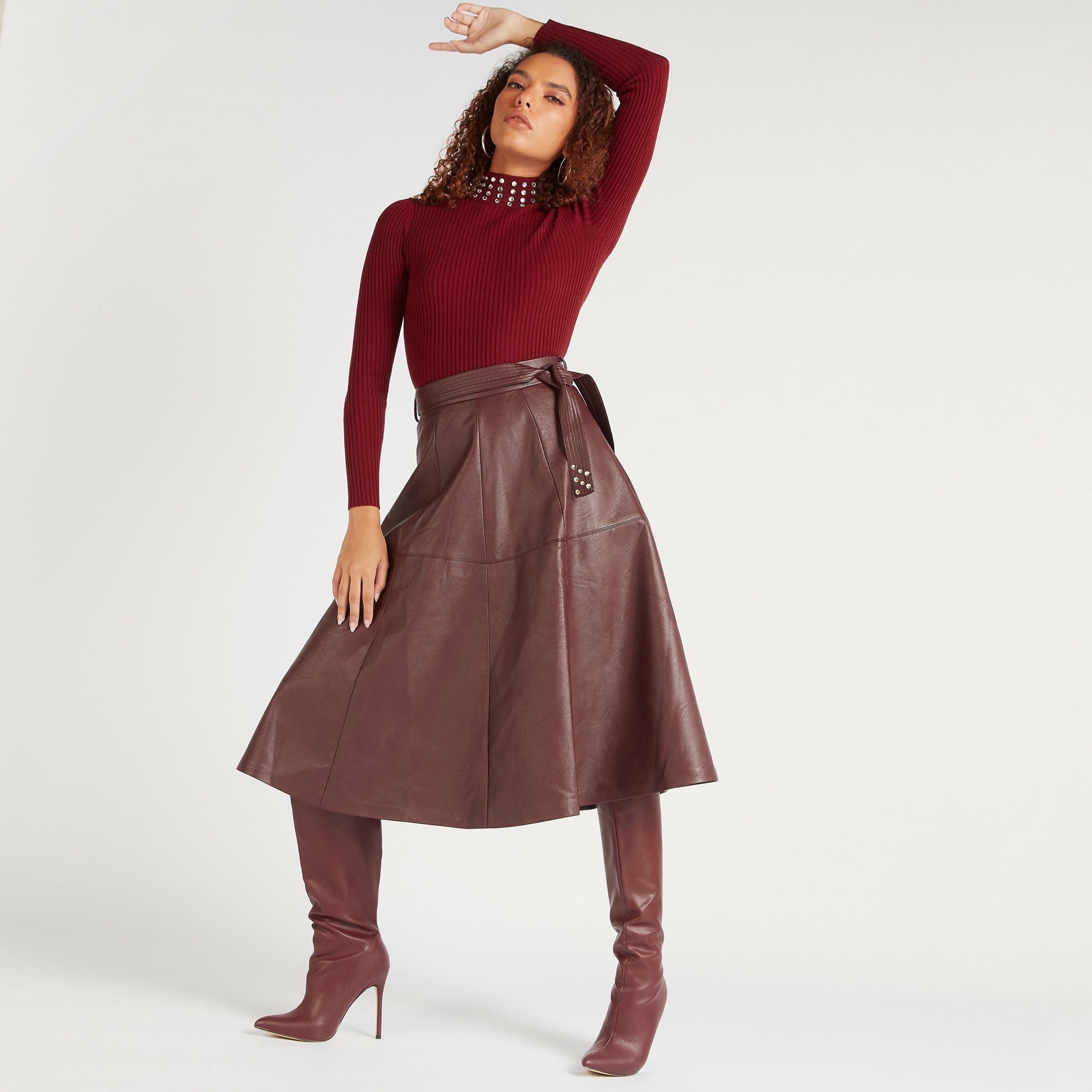 كنزة مزيّنة بياقة عالية وأكمام طويلة من آيكونيك-women-clothing-cardigansandjumpers-jumpers-image-2