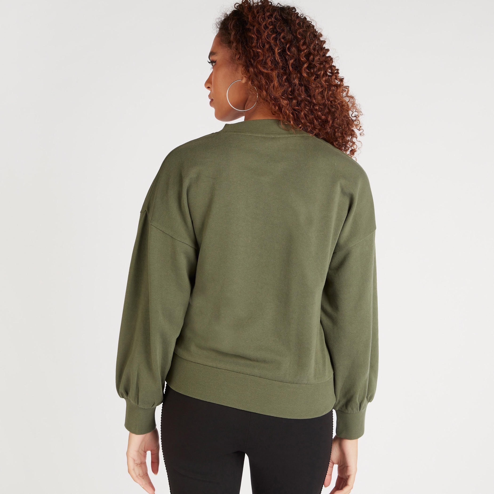سويت شيرت مطرّز بأكتاف منسدلة من آيكونيك-women-winterwear-hoodiesandsweatshirts-sweatshirts-image-3