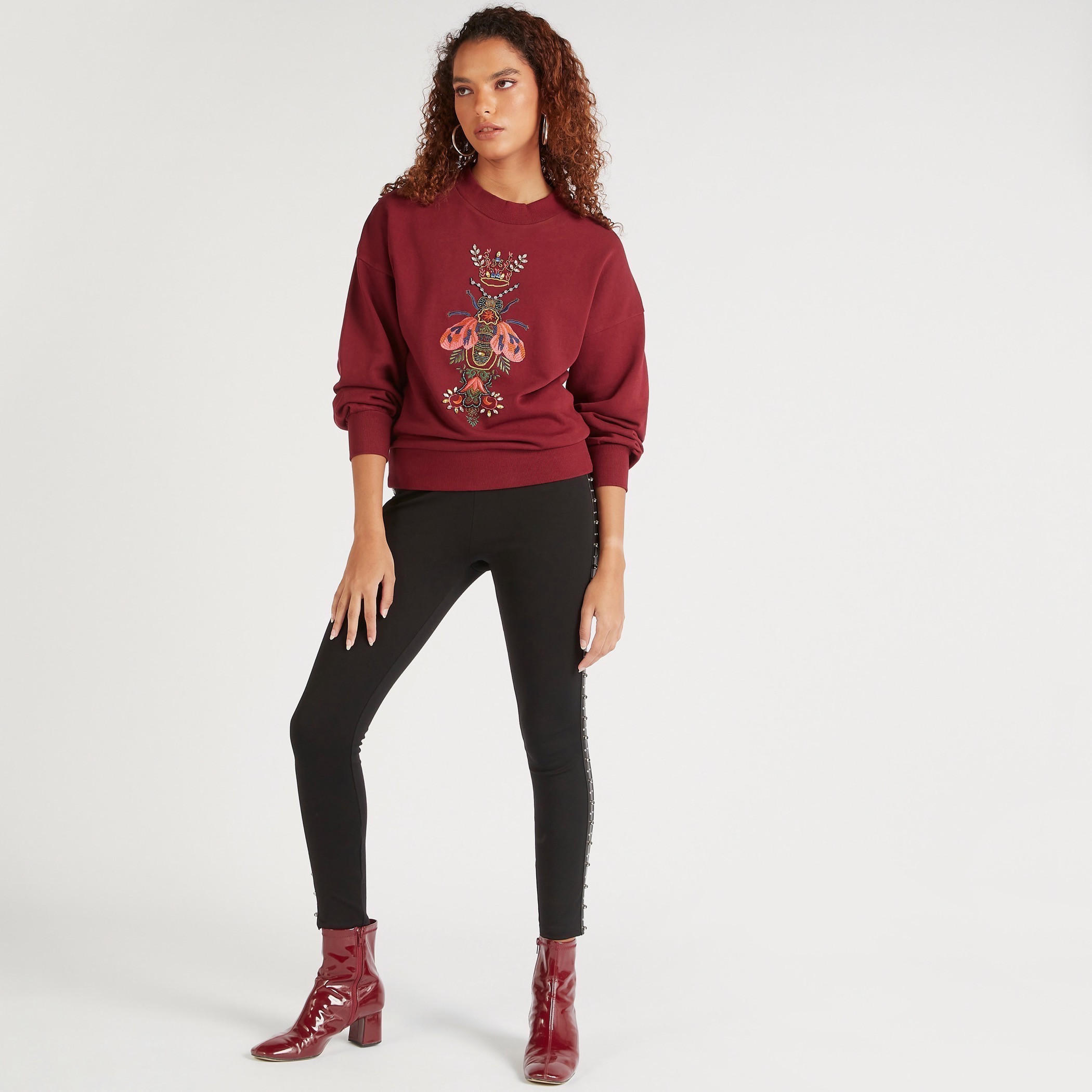 Iconic Embroidered Crew Neck Sweatshirt with Long Sleeves-women-winterwear-hoodiesandsweatshirts-sweatshirts-image-7