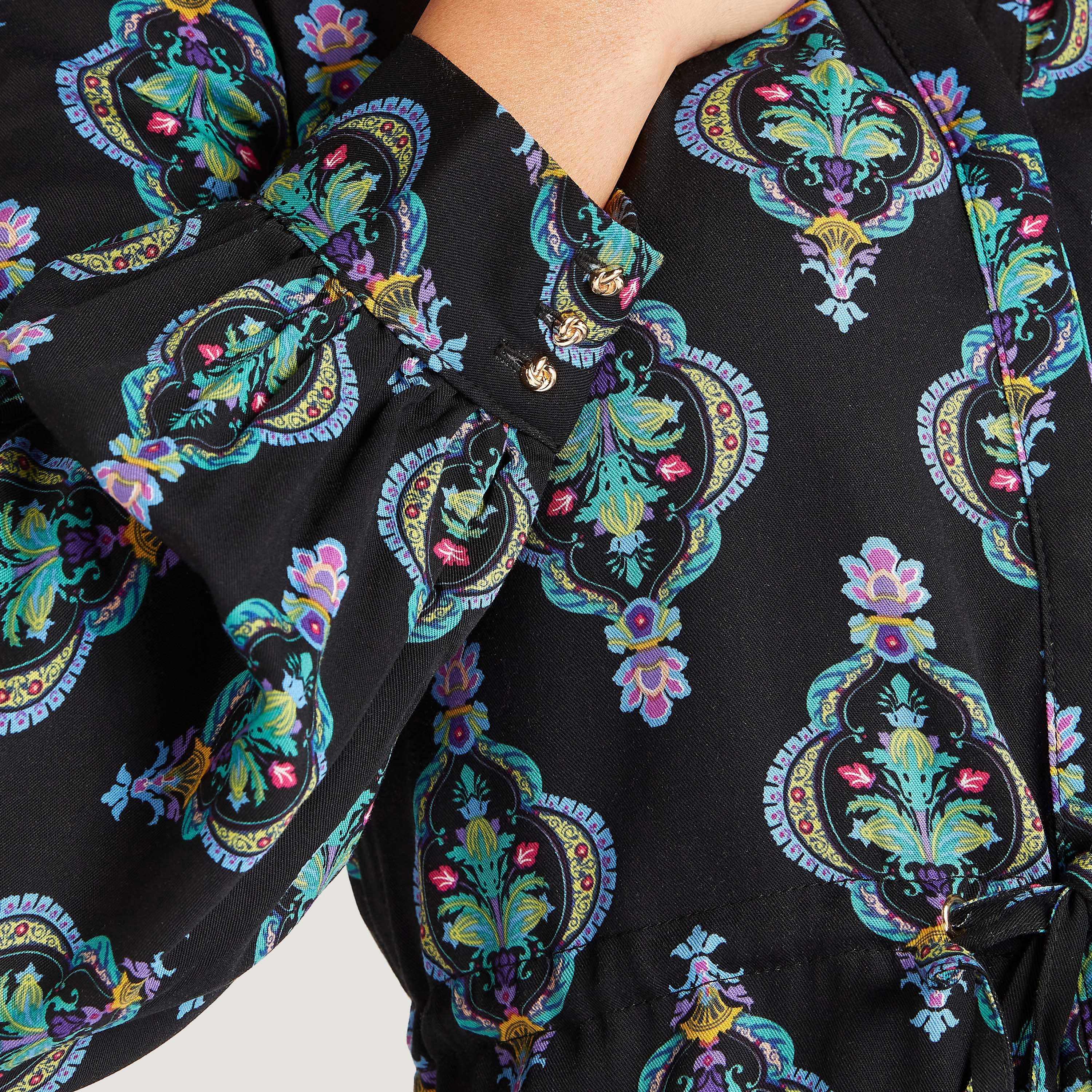 فستان إيه لاين طويل بطبعات وأكمام طويلة من آيكونيك-women-clothing-dresses-image-5