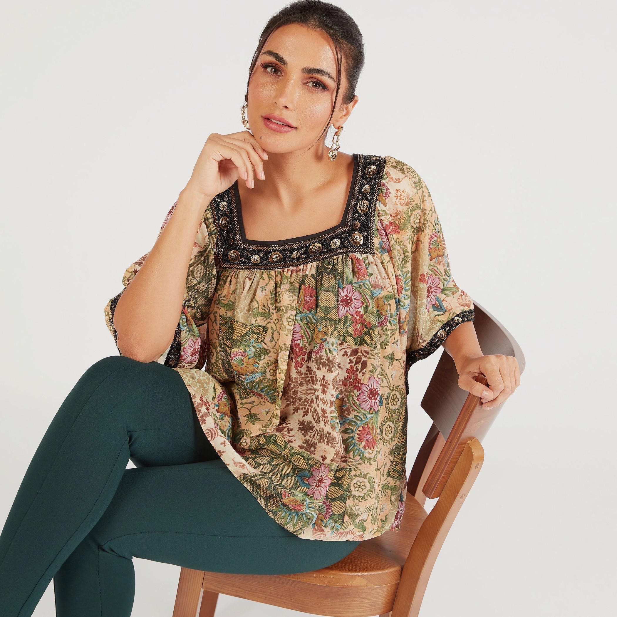 بلوزة بياقة مربعة وطبعات زهور وأكمام 3/4 وأربطة من أيكونك-women-clothing-shirtsandblouses-blouses-image-1