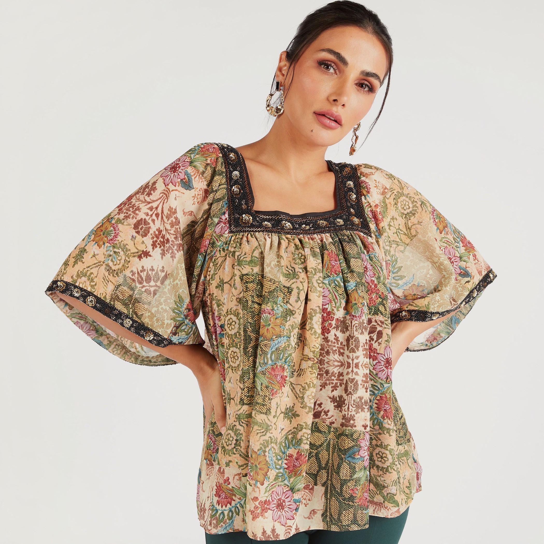 بلوزة بياقة مربعة وطبعات زهور وأكمام 3/4 وأربطة من أيكونك-women-clothing-shirtsandblouses-blouses-image-6