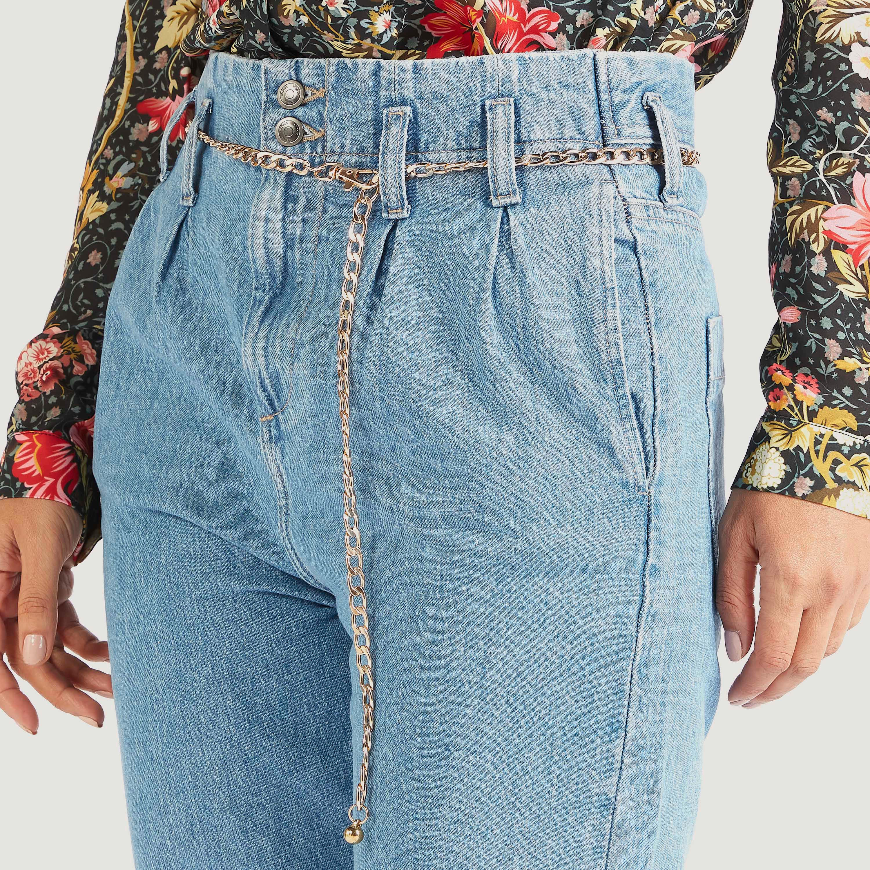 بنطلون جينز دينم مكشكش بخصر متوسط الارتفاع وجيوب وحزام سلسلة من أيكونك-women-clothing-bottoms-jeans-image-2