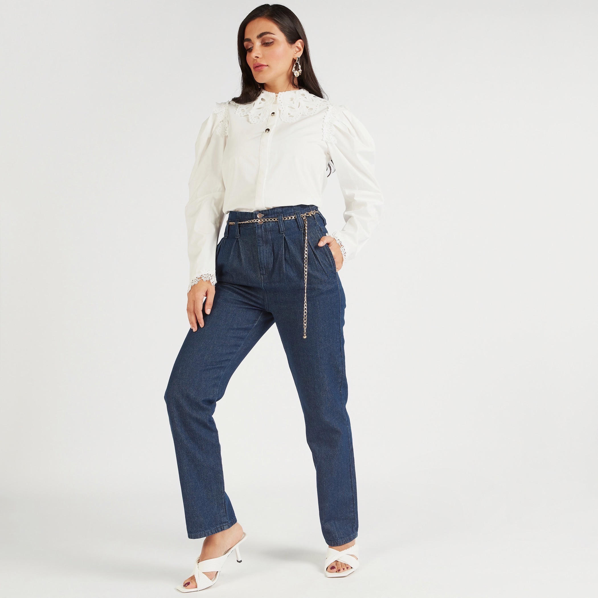 بلوزة مطرّزة بأكمام طويلة وتفاصيل شيفلي من آيكونيك-women-clothing-shirtsandblouses-blouses-image-2