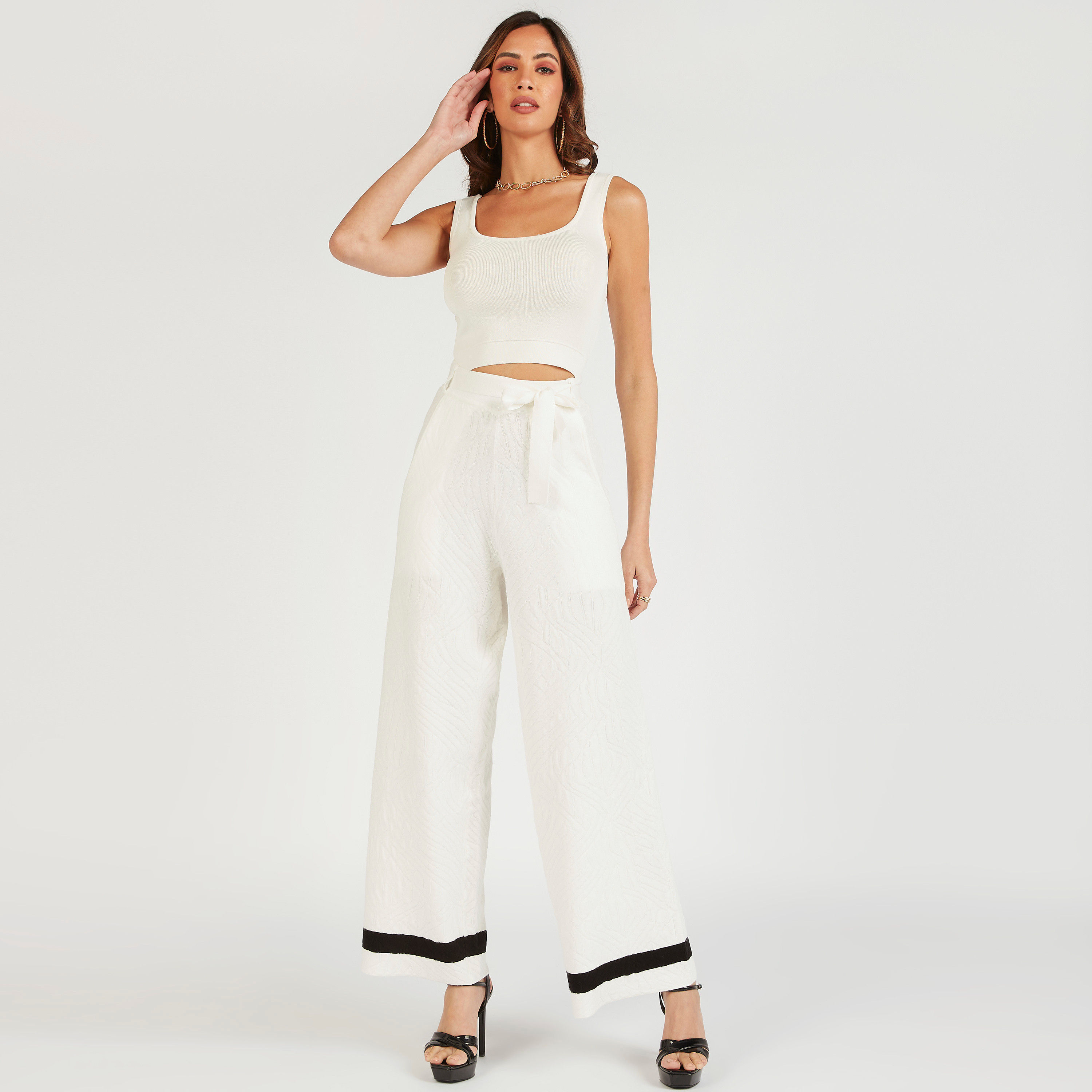 بنطلون بلازو بارز الملمس بتفاصيل متباينة وجيوب من آيكونيك-women-clothing-bottoms-trousers-image-2
