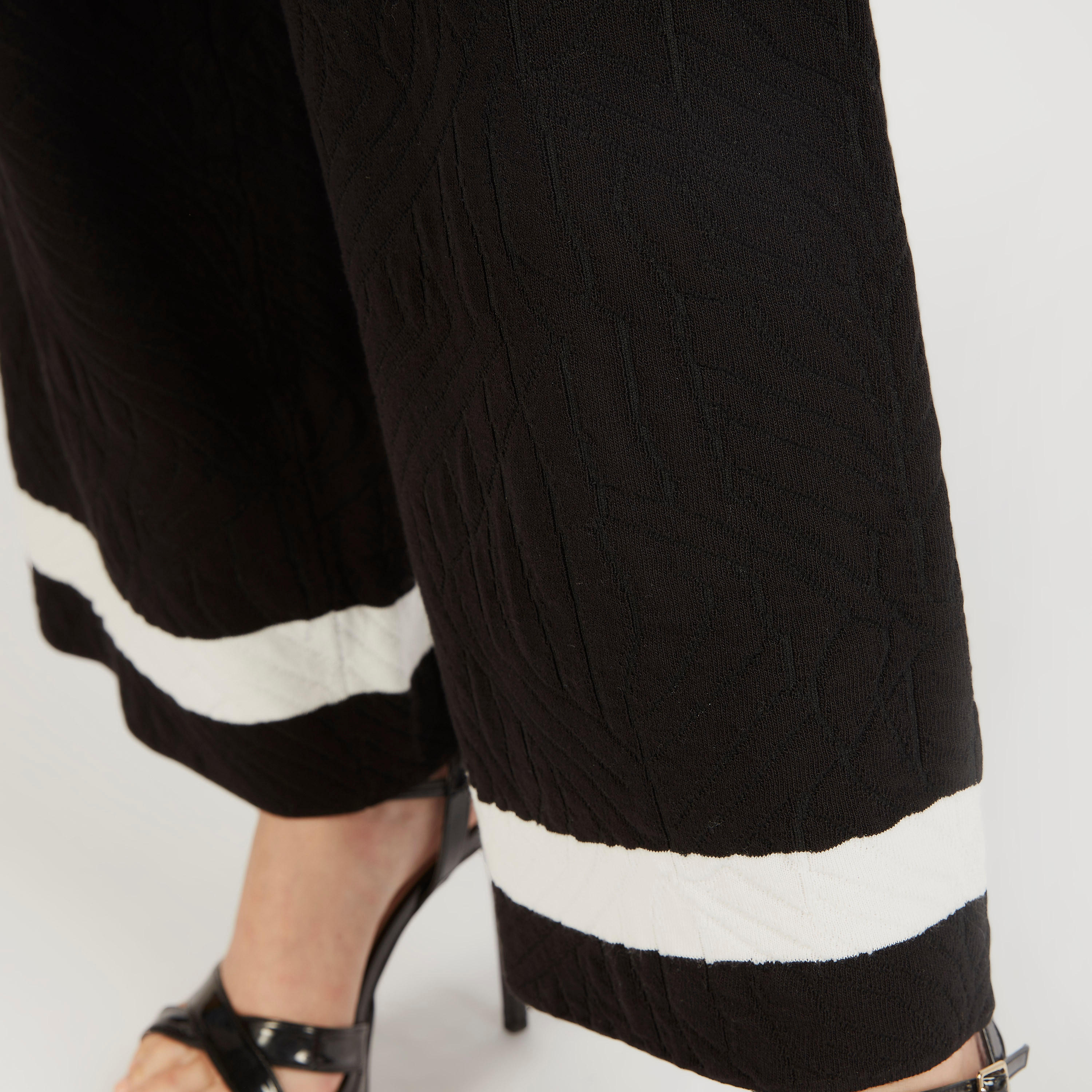 بنطلون بلازو بارز الملمس بتفاصيل متباينة وجيوب من آيكونيك-women-clothing-bottoms-trousers-image-10