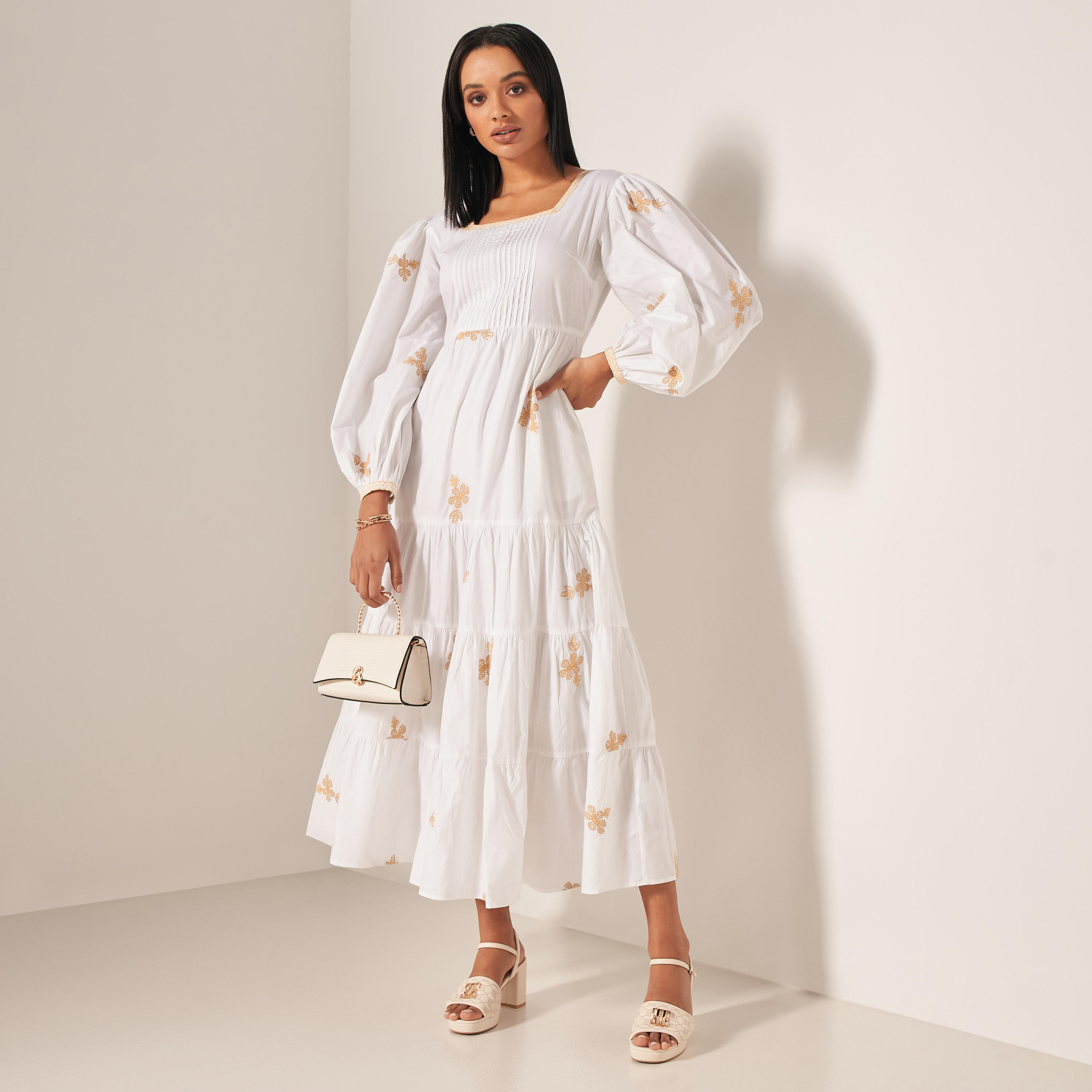 فستان طويل متعدد الطبقات بتطريز أزهار وكسرات من آيكونيك-women-clothing-dresses-image-2