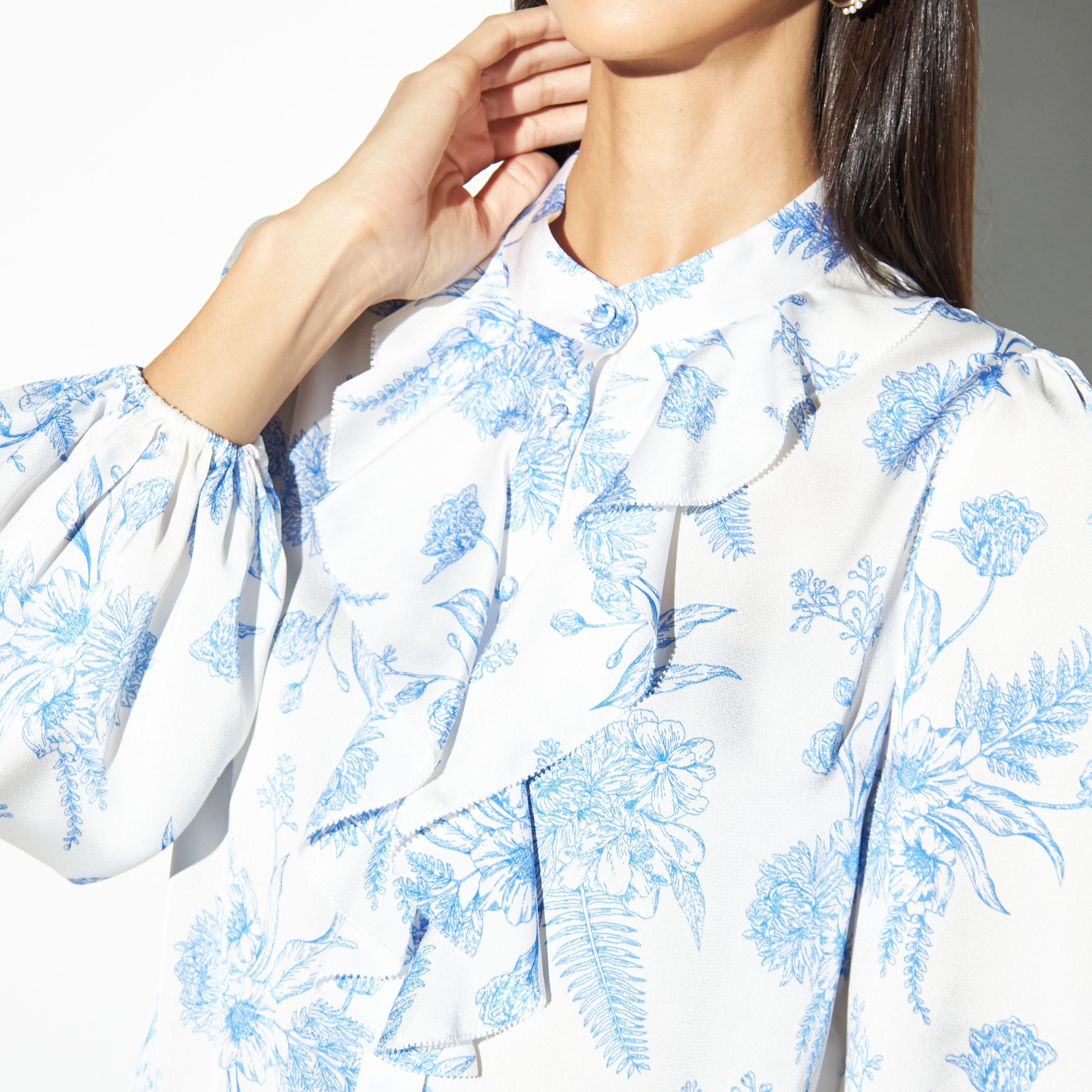 قميص بياقة ماندارين وكشكش وطبعات أزهار من آيكونيك-women-clothing-shirtsandblouses-shirts-image-8