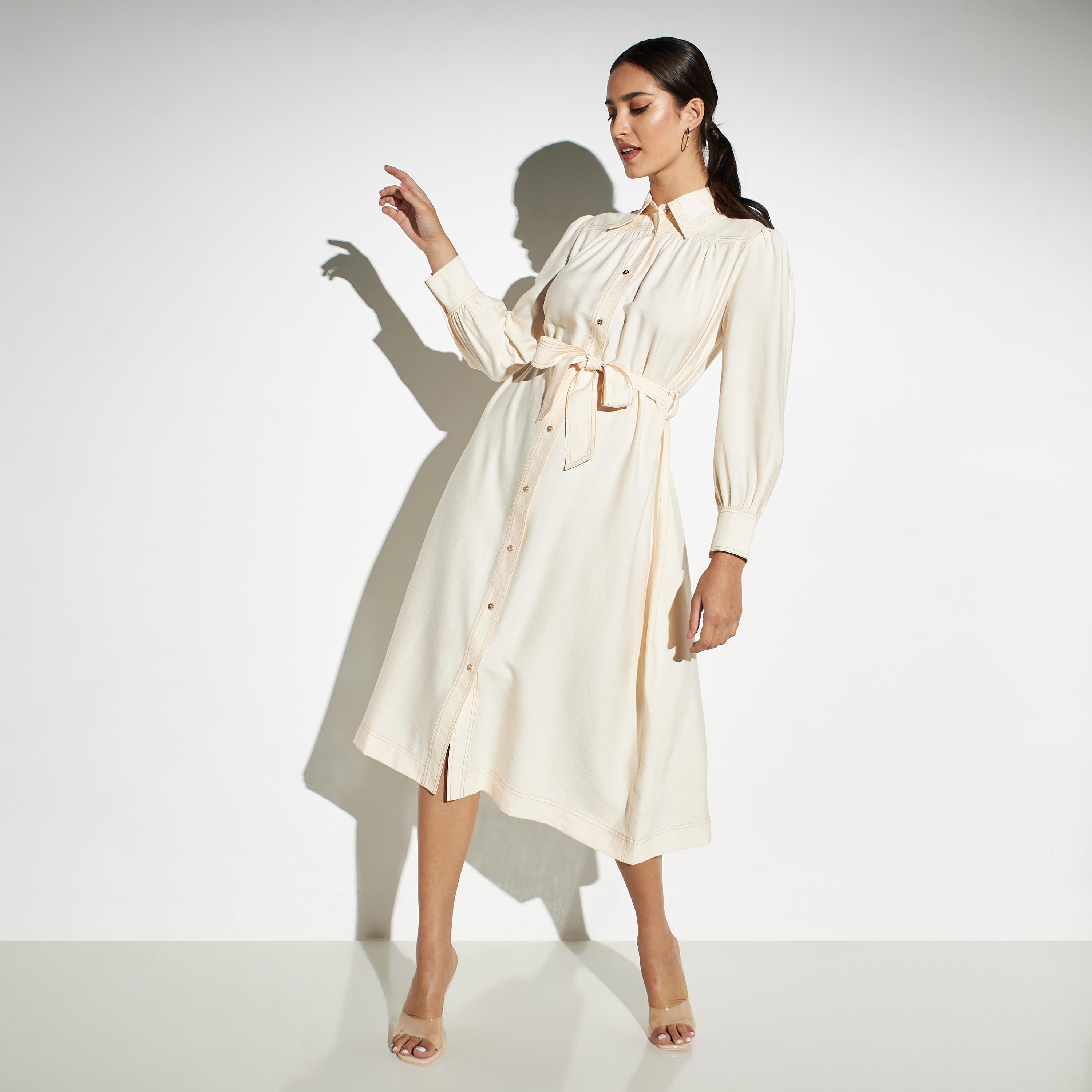 فستان سادة بأزرار بحزام ربط من أيكونيك-women-clothing-dresses-image-5