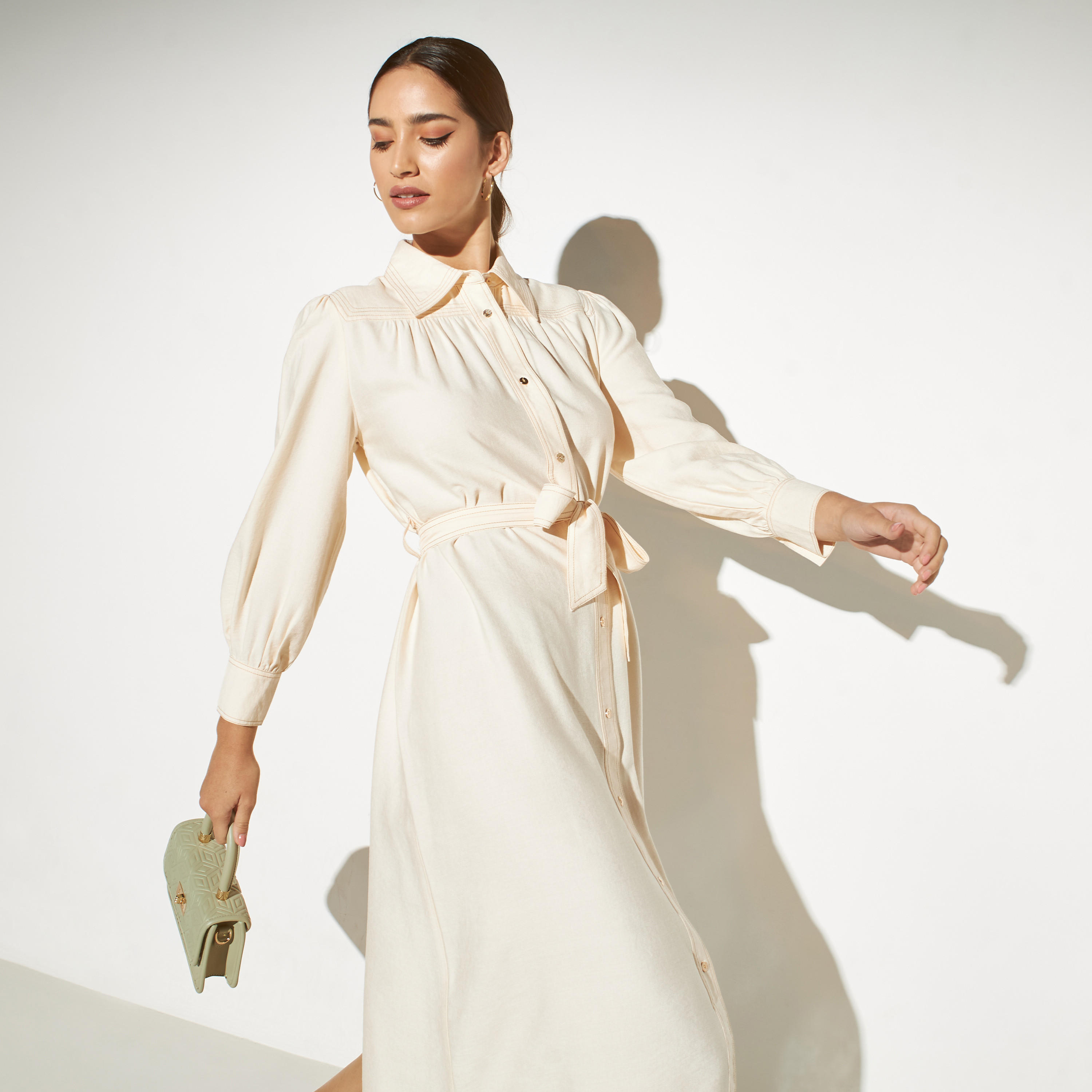 فستان سادة بأزرار بحزام ربط من أيكونيك-women-clothing-dresses-image-1