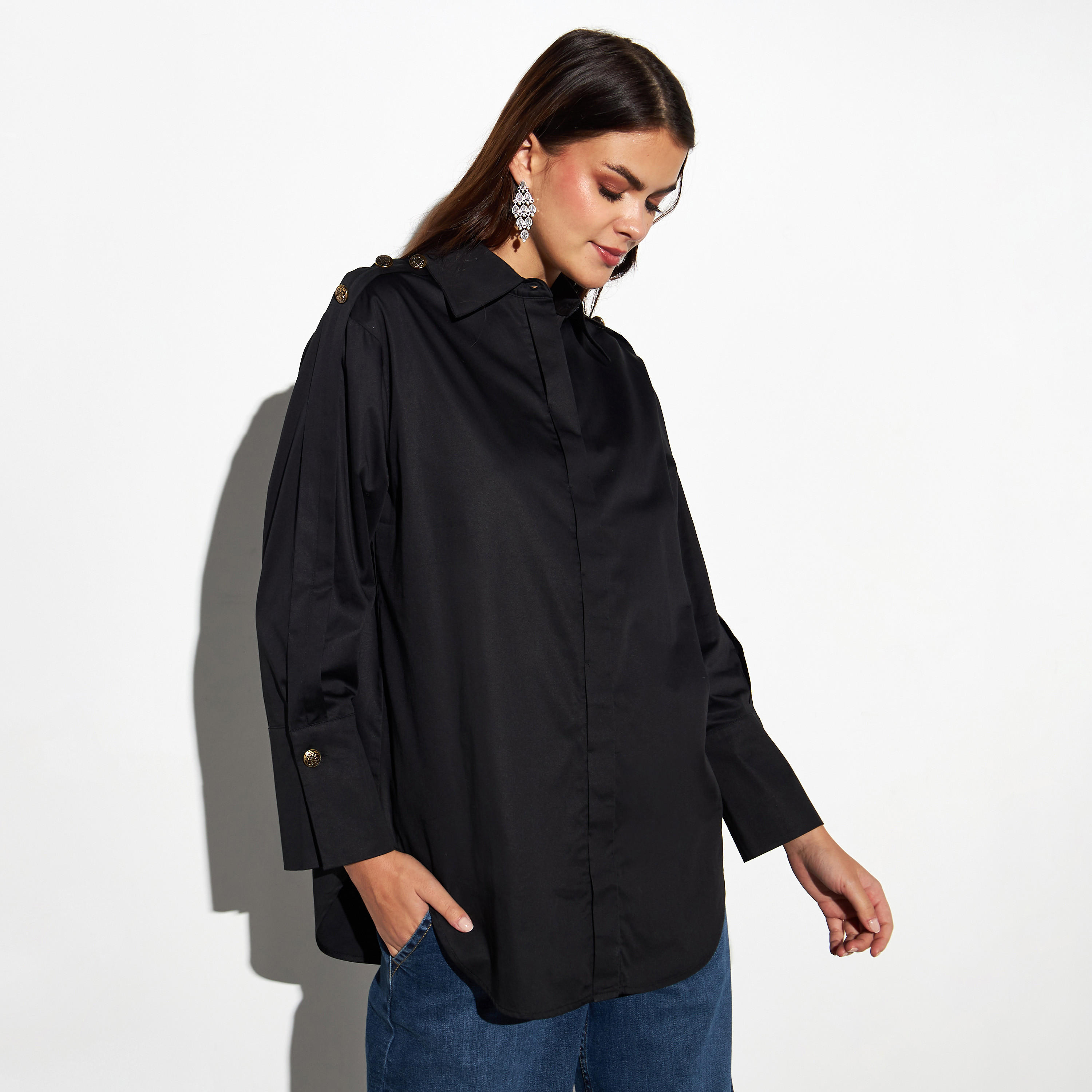 قميص سادة بأزرار وأكمام طويلة من آيكونيك-women-clothing-shirtsandblouses-shirts-image-4