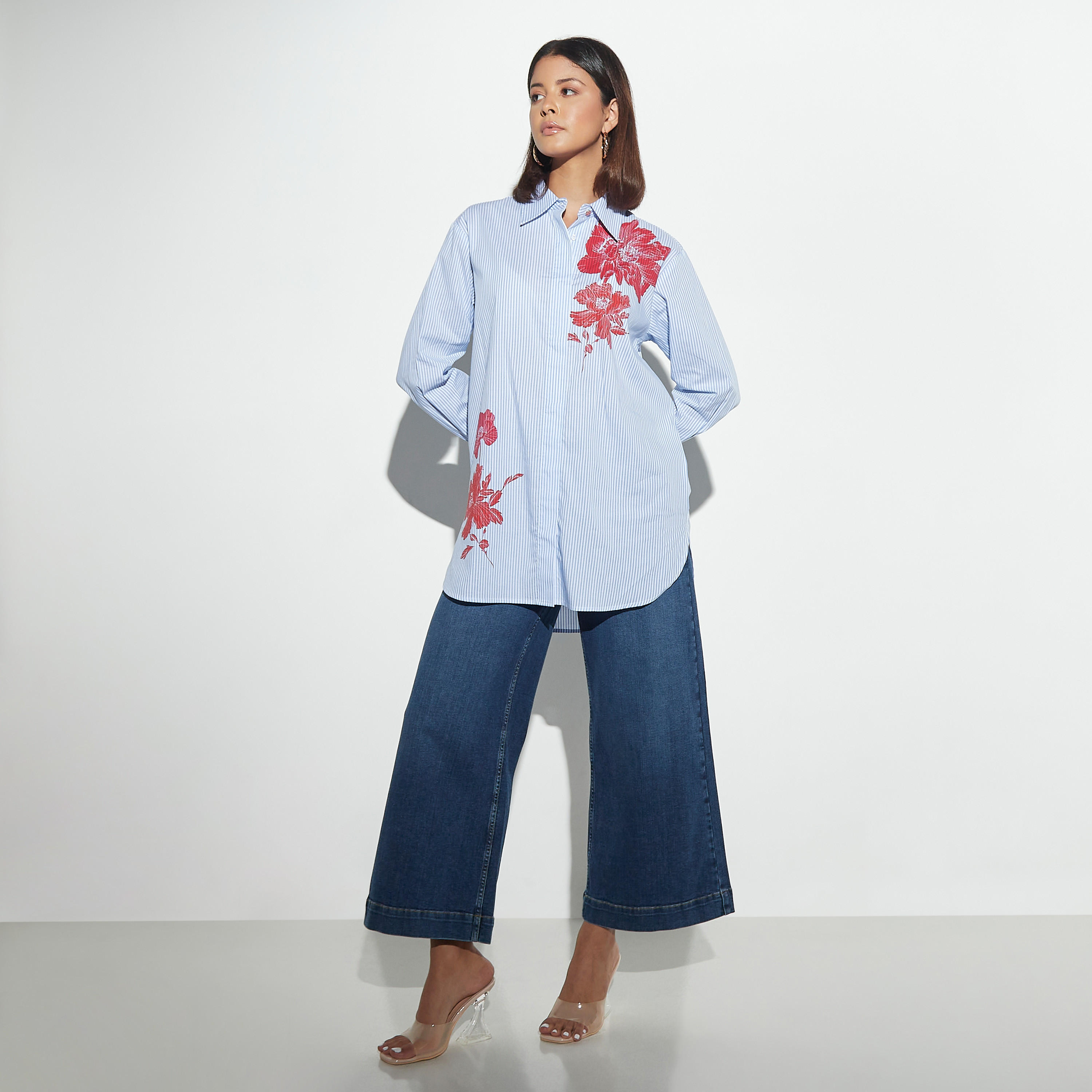 قميص مقلم بأكمام طويلة وطبعات أزهار وحواف غير متماثلة-women-clothing-shirtsandblouses-shirts-image-2