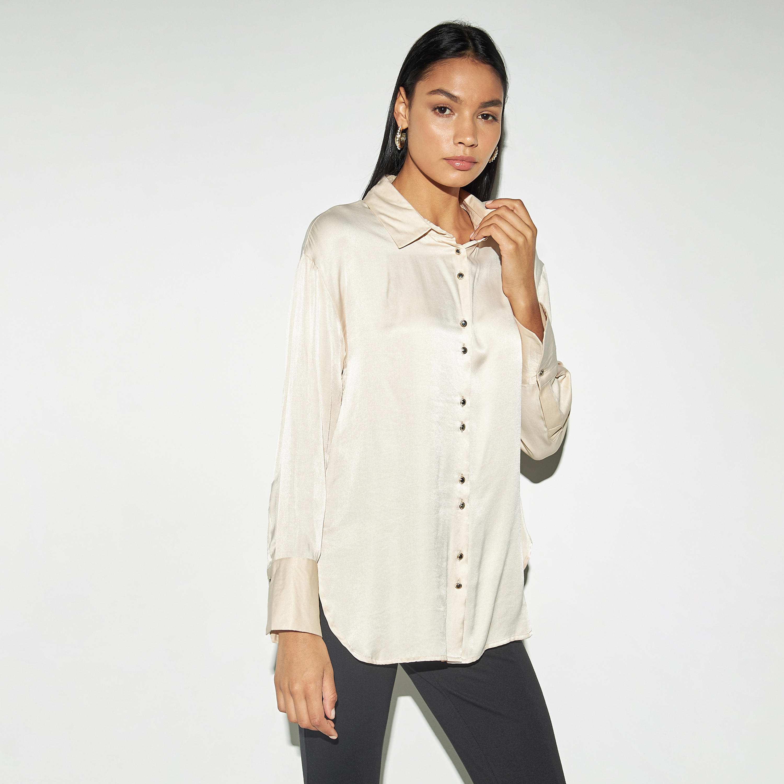 قميص بأكمام طويلة وأزرار من آيكونك-women-clothing-shirtsandblouses-shirts-image-1