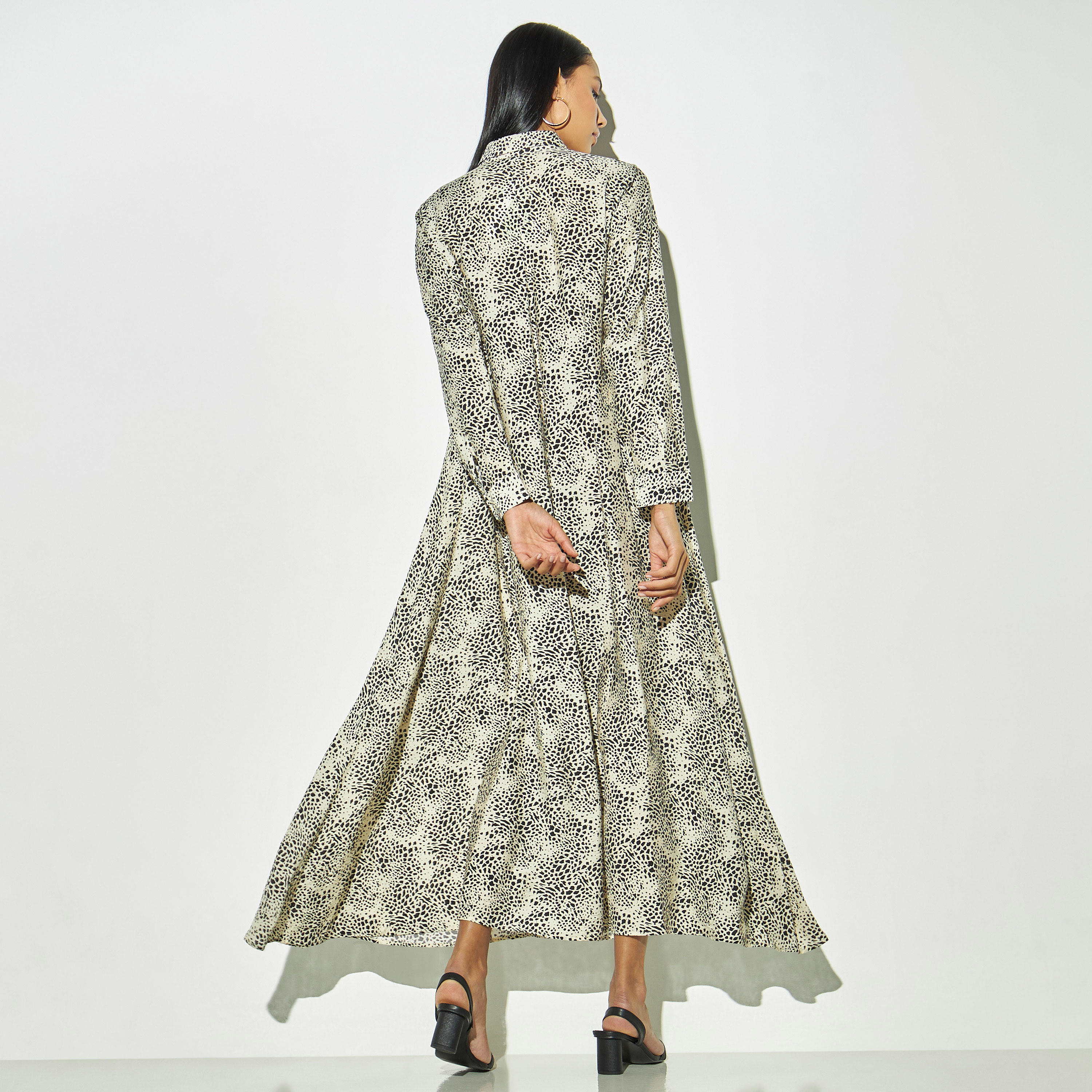 فستان بأكمام طويلة وطبعات من آيكونيك-women-clothing-dresses-image-3