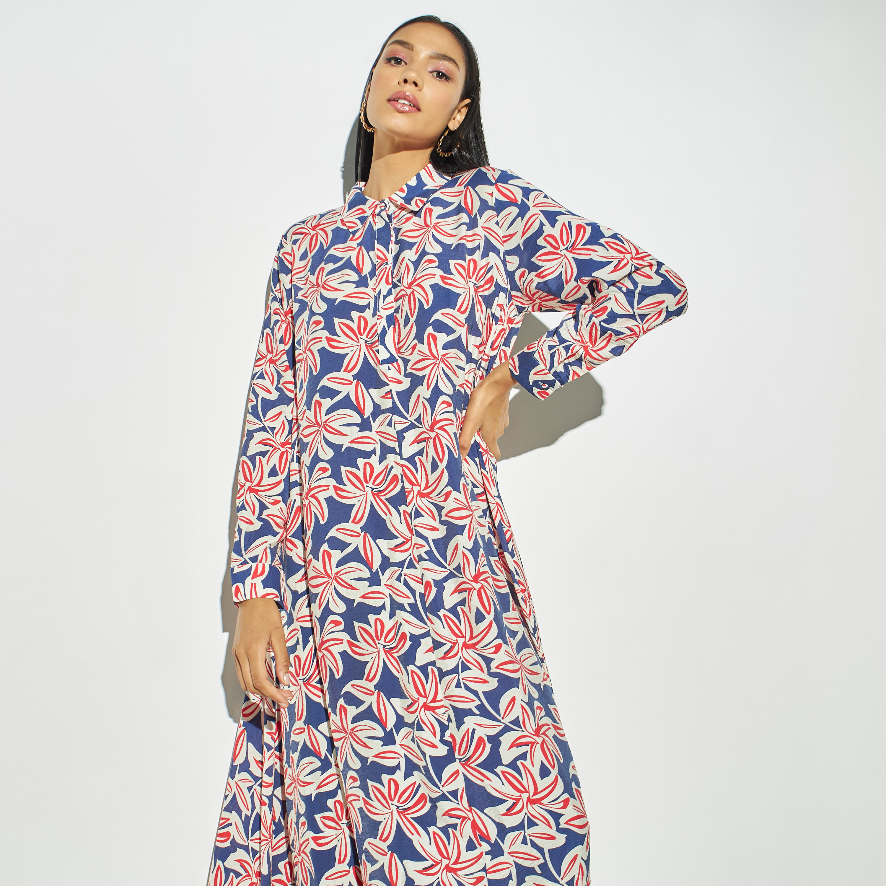 فستان بأكمام طويلة وطبعات زهرية من آيكونيك-women-clothing-dresses-image-2