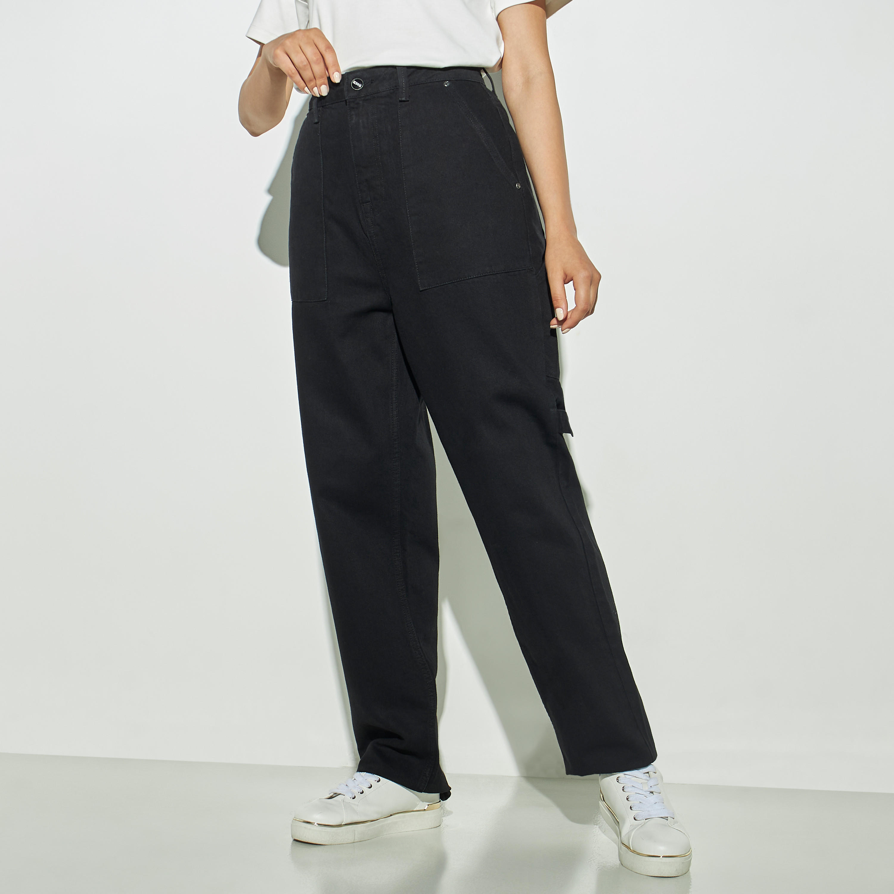 Iconic Solid Wide Leg Carpenter Jeans with Button Closure-women-clothing-bottoms-jeans-image-1