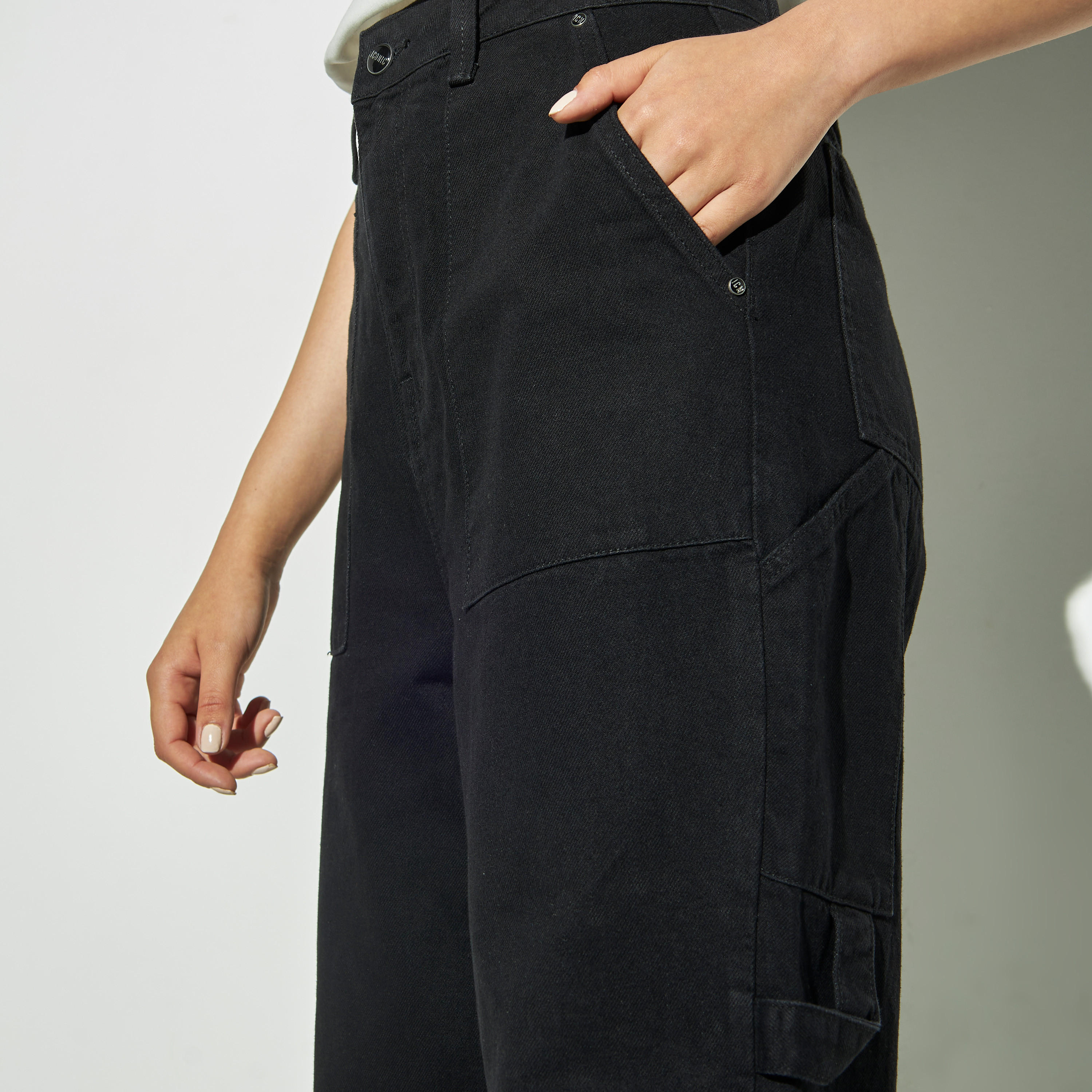 Iconic Solid Wide Leg Carpenter Jeans with Button Closure-women-clothing-bottoms-jeans-image-4