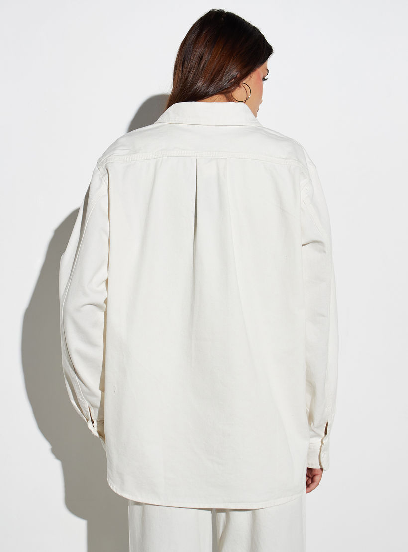 قميص دنيم فضفاض طويل سادة بجيب من آيكونيك-women-clothing-shirtsandblouses-shirts-image-1