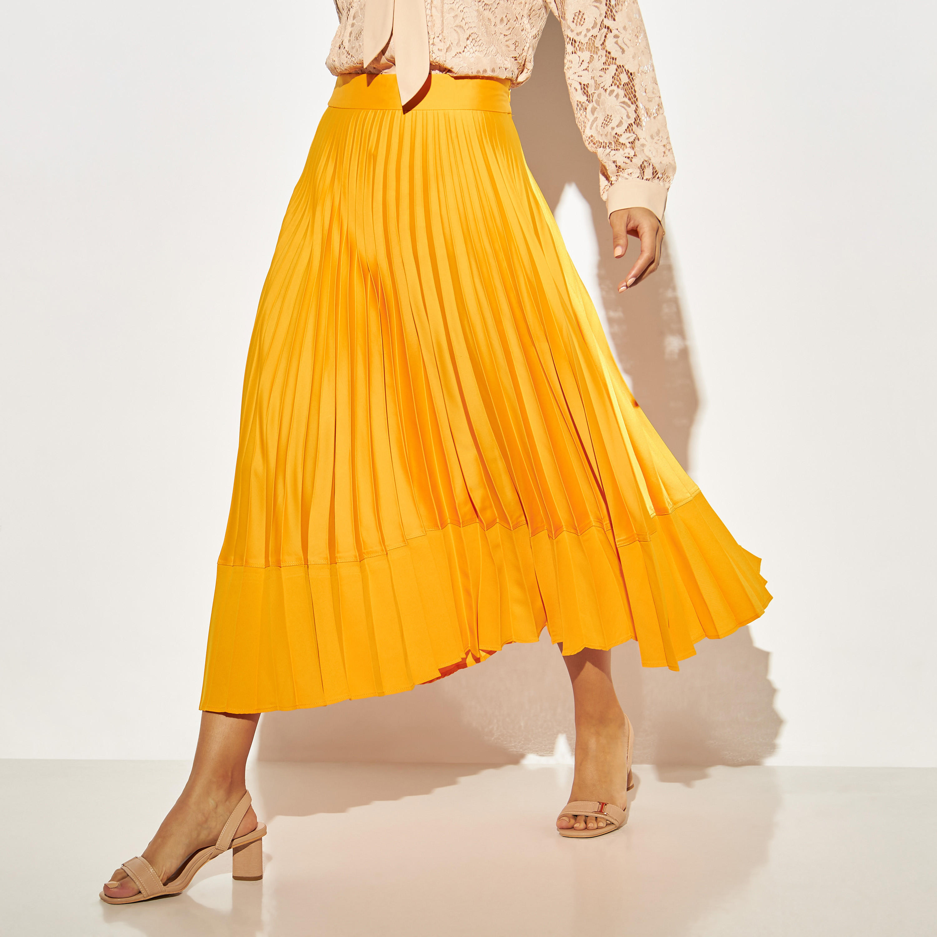 تنّورة إيه لاين طويلة بثنايا وسحّاب إغلاق من أيكونيك-women-clothing-bottoms-skirts-image-1