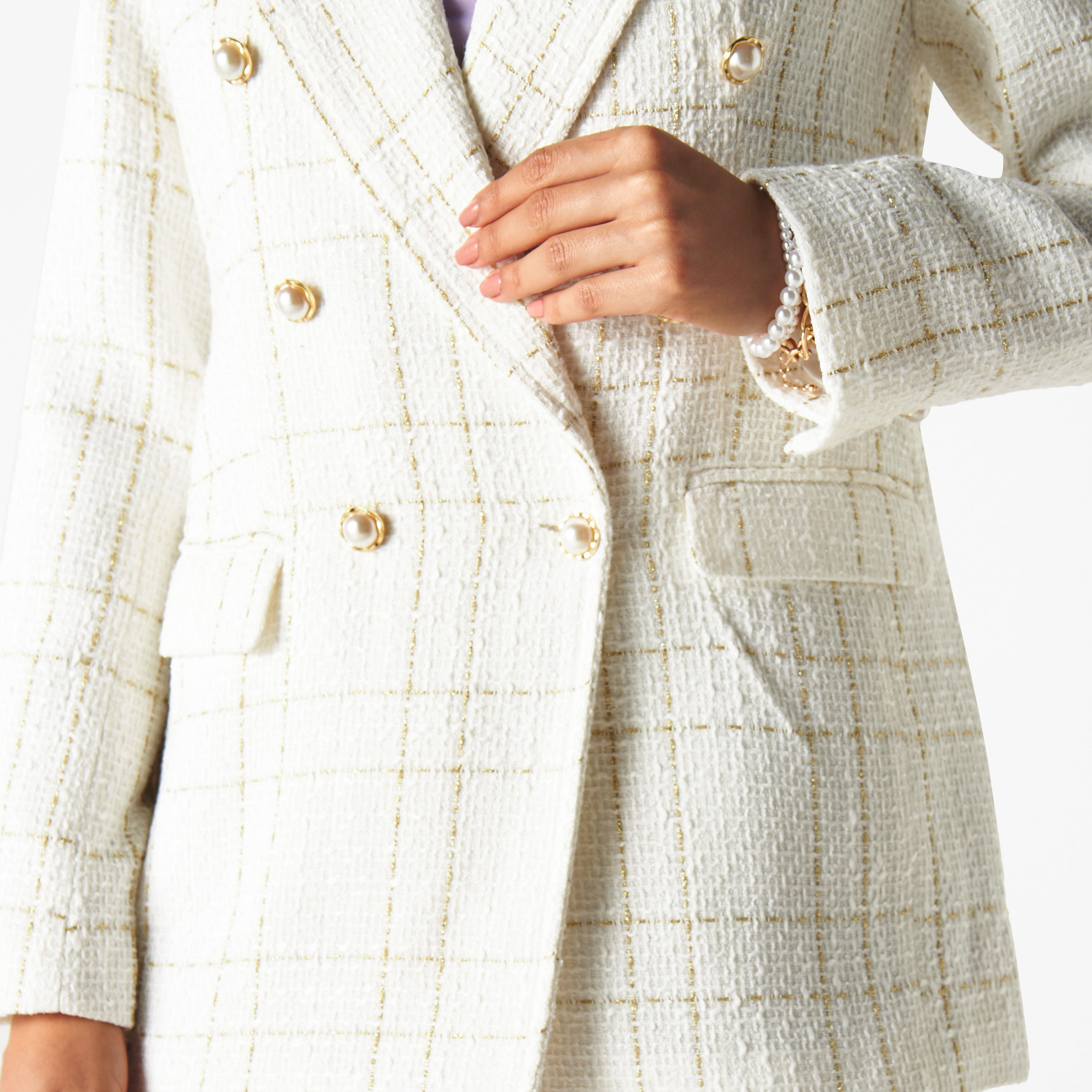 Iconic Textured Blazer with Notch Lapel and Pockets-women-clothing-coatsandjackets-blazers-image-9