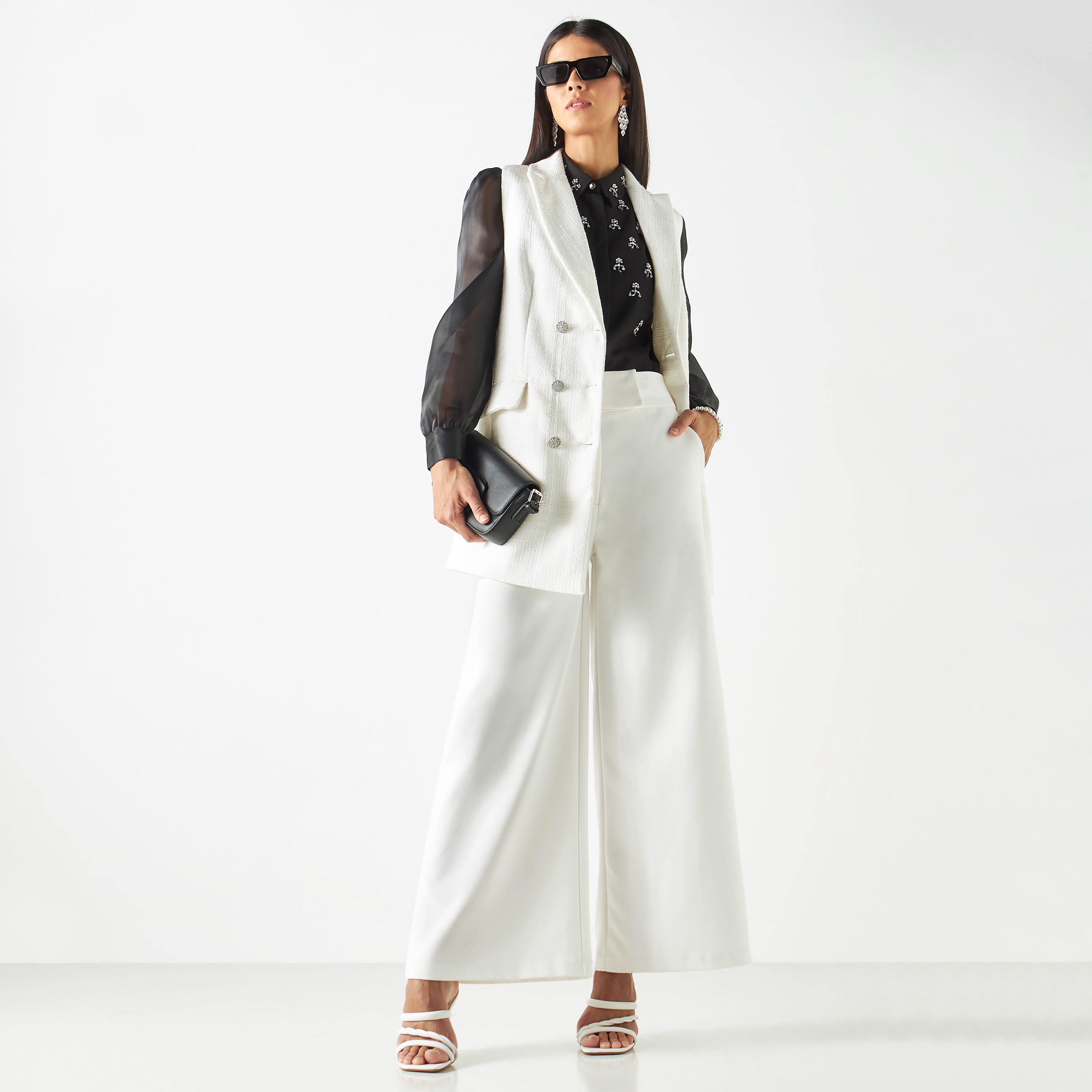 بنطلون سادة واسع الساقين بجيوب من آيكونك-women-clothing-bottoms-trousers-image-3
