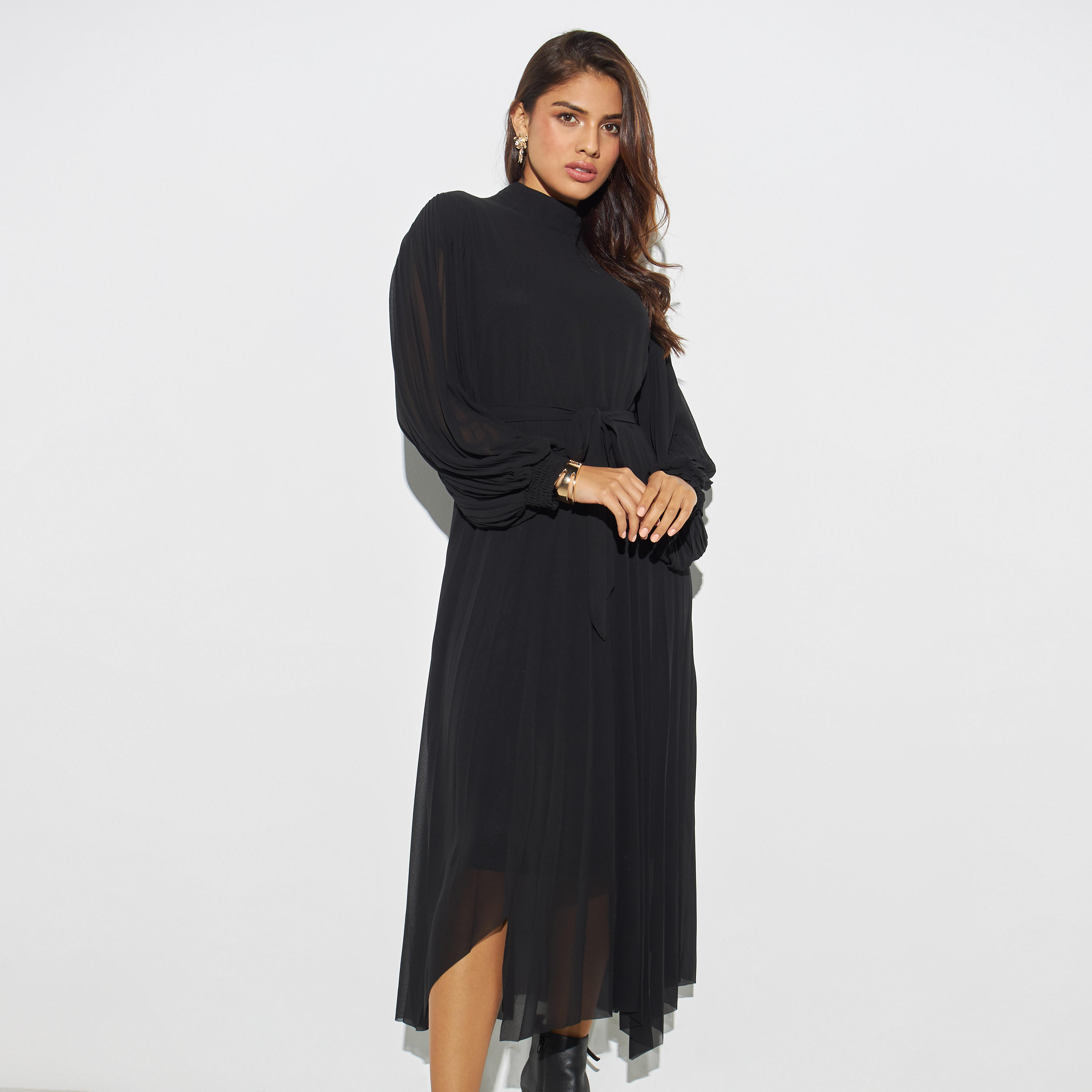 فستان بكسرات وحواف غير متماثلة وأكمام منفوخة وأربطة من آيكونيك-women-clothing-dresses-image-1