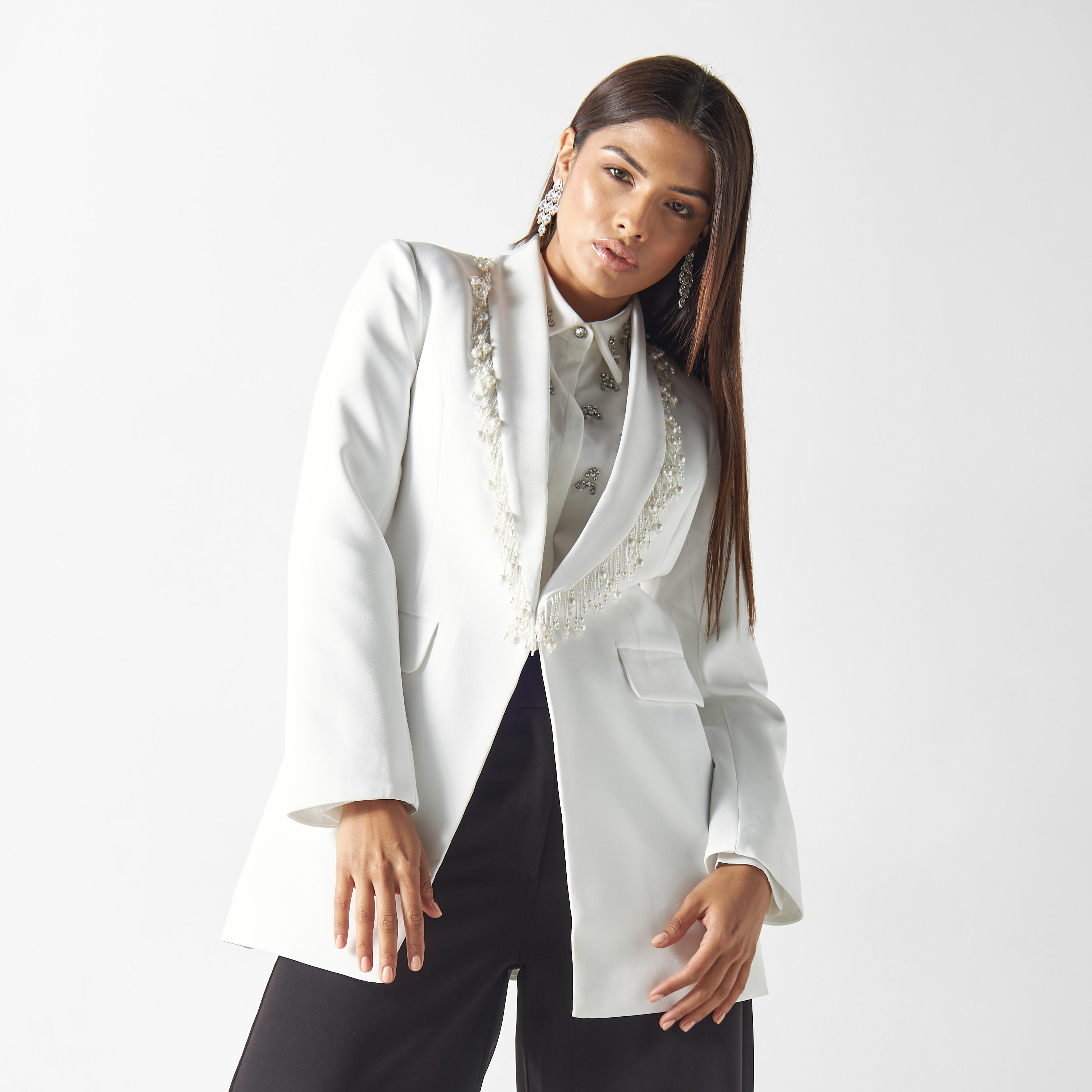 هودي مزيّن بشرّابات ولؤلؤ مع أكمام طويلة من آيكونيك-women-clothing-coatsandjackets-blazers-image-1