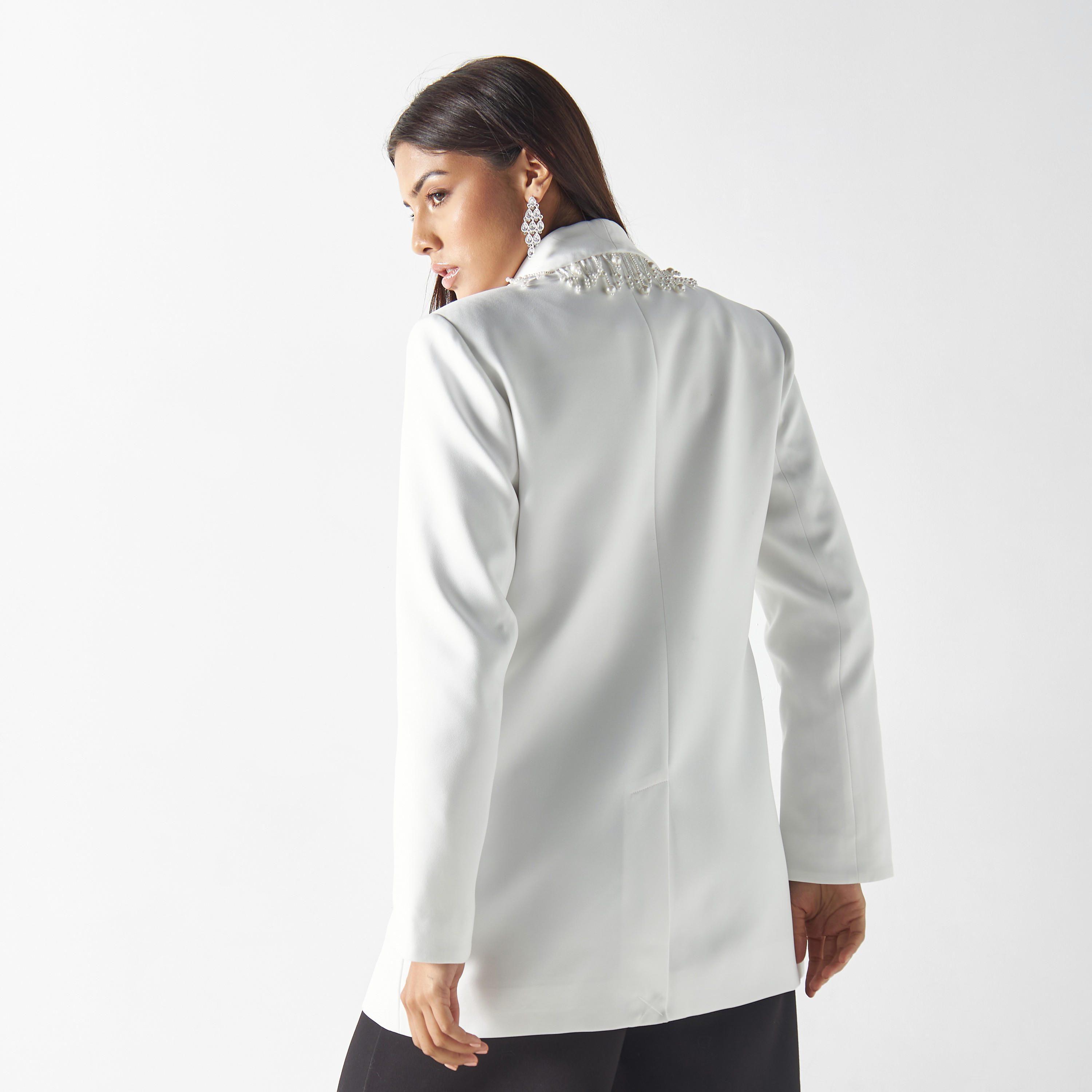 هودي مزيّن بشرّابات ولؤلؤ مع أكمام طويلة من آيكونيك-women-clothing-coatsandjackets-blazers-image-3