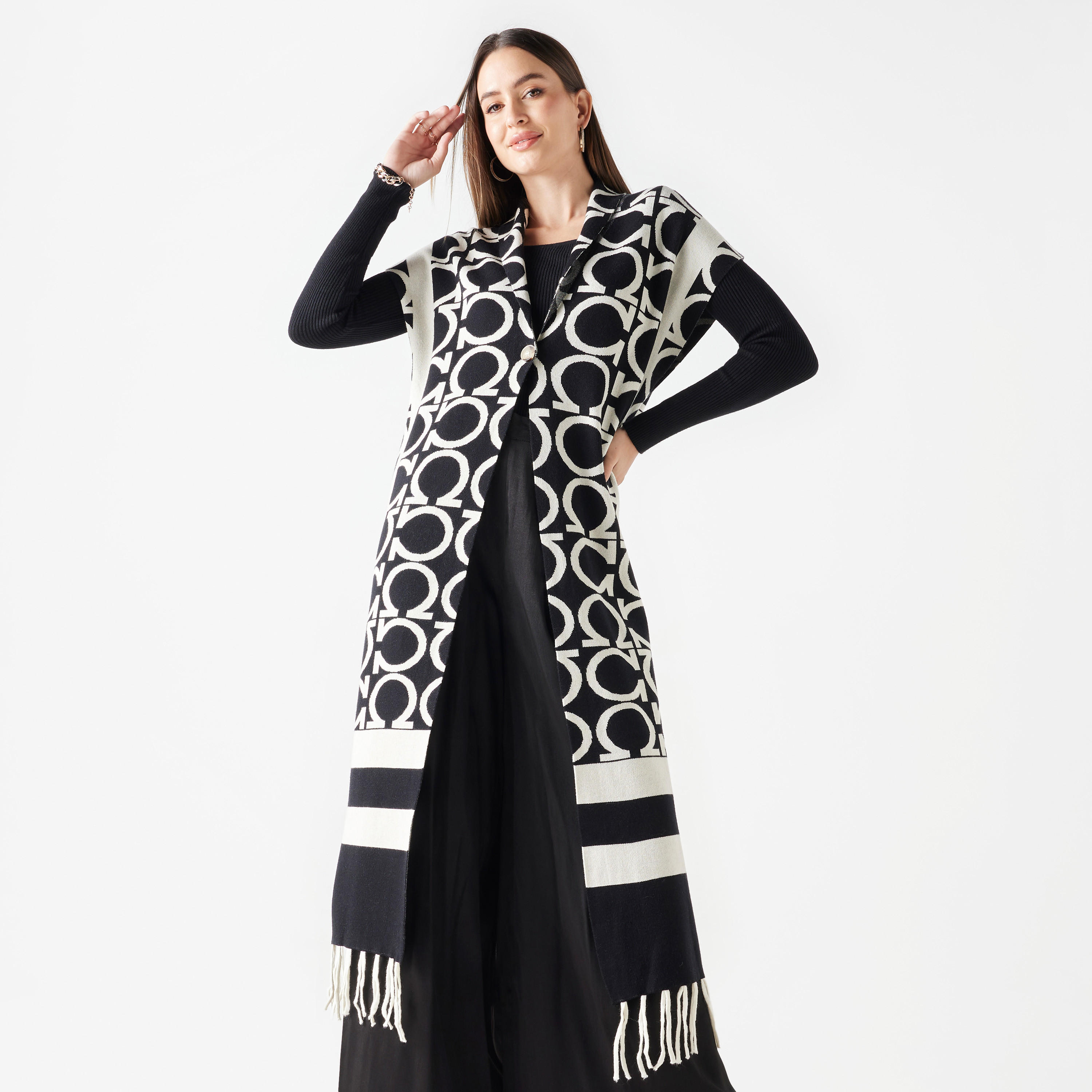 كارديجان طويل بارز الملمس بشراشيب من آيكونيك-women-winterwear-cardigansandjumpers-cardigans-image-1