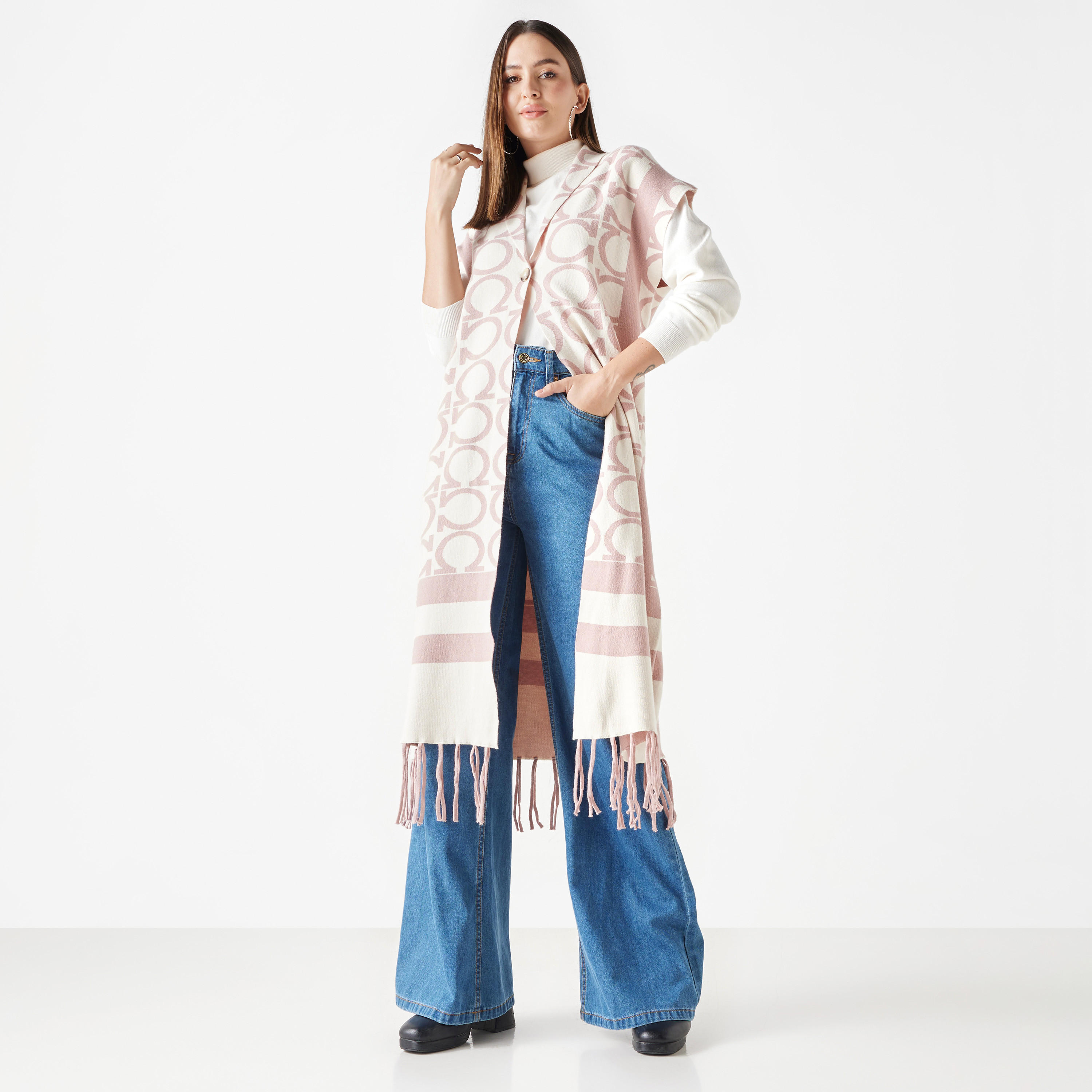 كارديجان طويل بارز الملمس بشراشيب من آيكونيك-women-winterwear-cardigansandjumpers-cardigans-image-6
