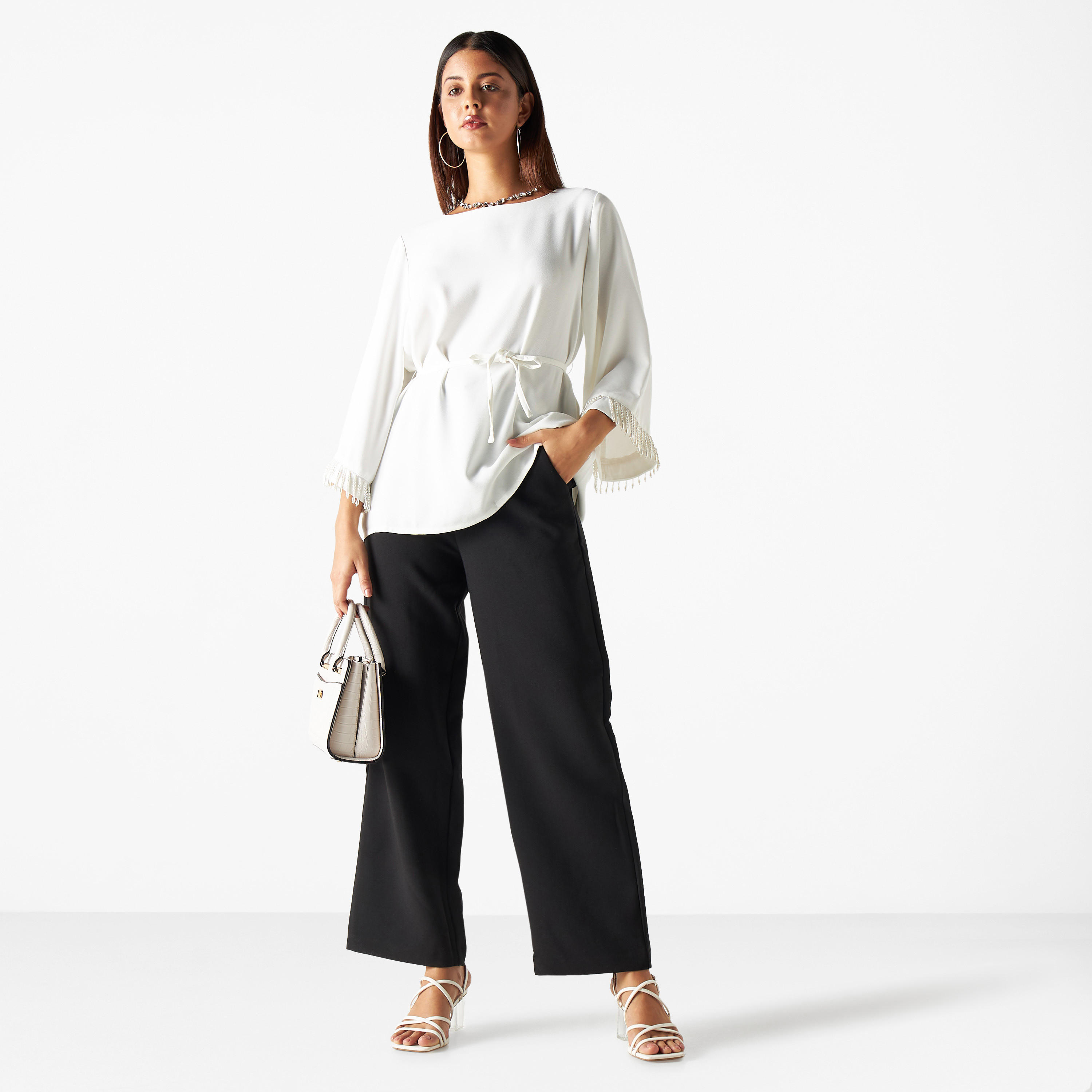 بلوزة بحزام ربط وشراشيب خرز من آيكونيك-women-clothing-shirtsandblouses-blouses-image-2