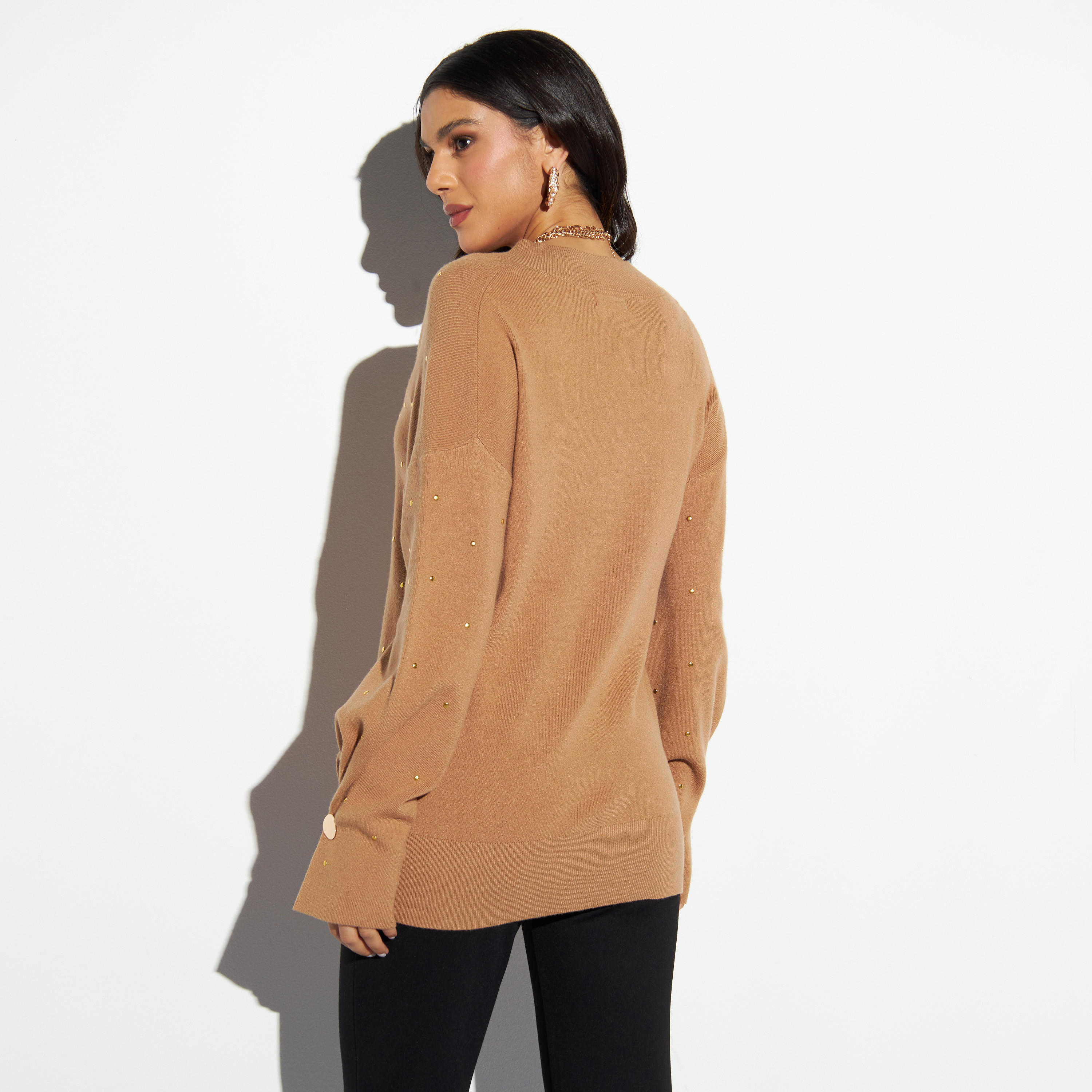 سترة مزخرفة بياقة V من آيكونك-women-clothing-cardigansandjumpers-jumpers-image-2