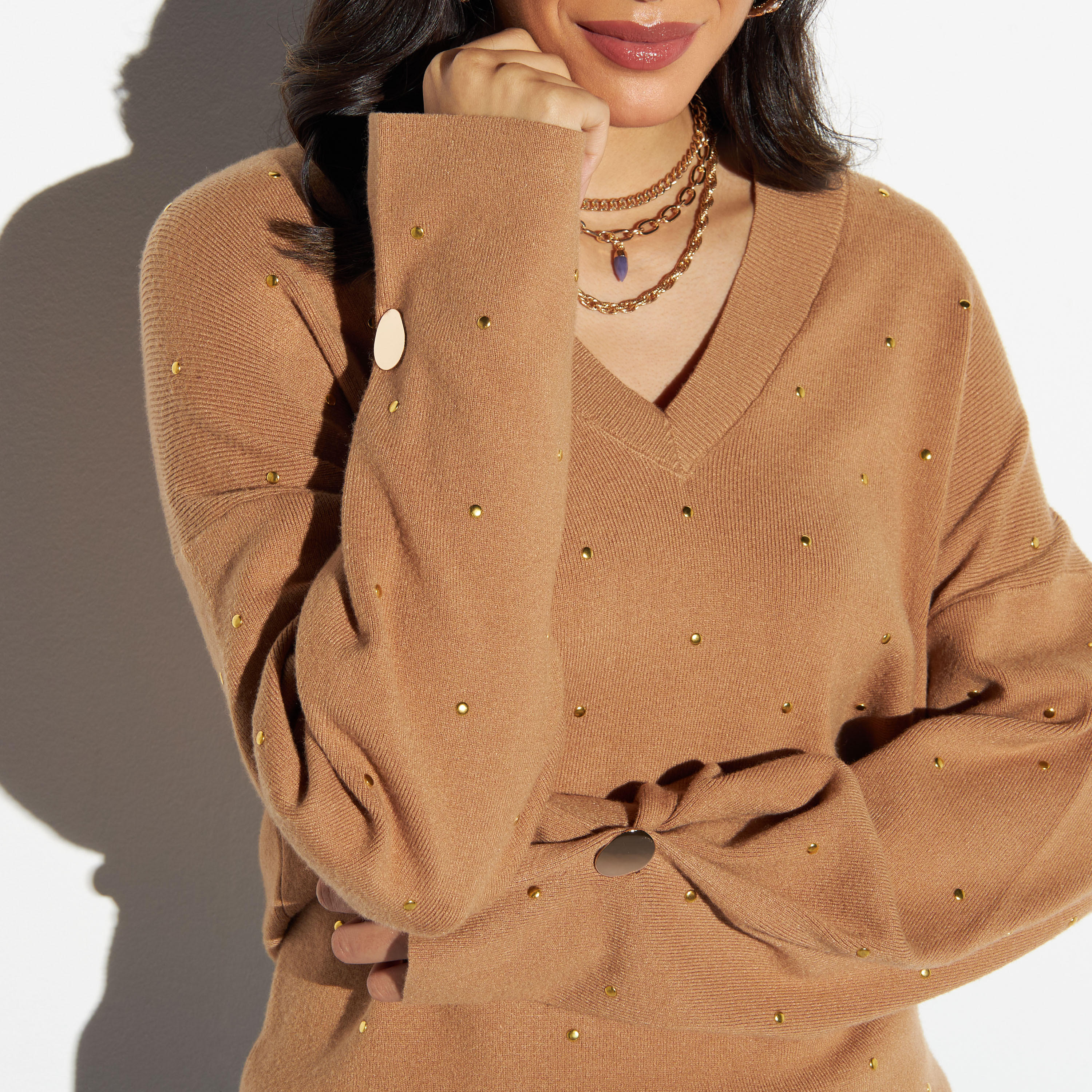 سترة مزخرفة بياقة V من آيكونك-women-clothing-cardigansandjumpers-jumpers-image-1