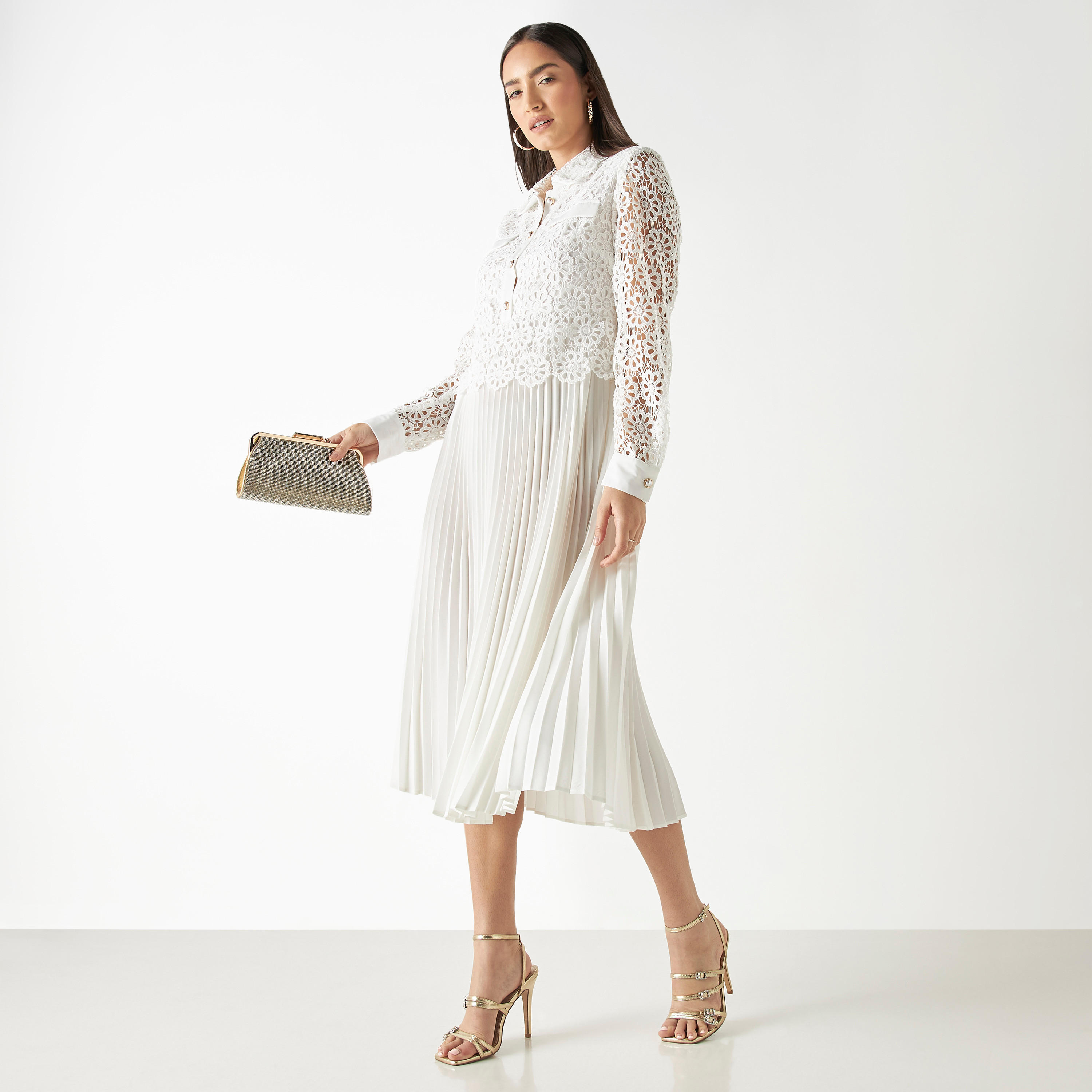 فستان إيه لاين بكُسرات وياقة عادية وأكمام طويلة ودانتيل من آيكونيك-women-clothing-dresses-image-2