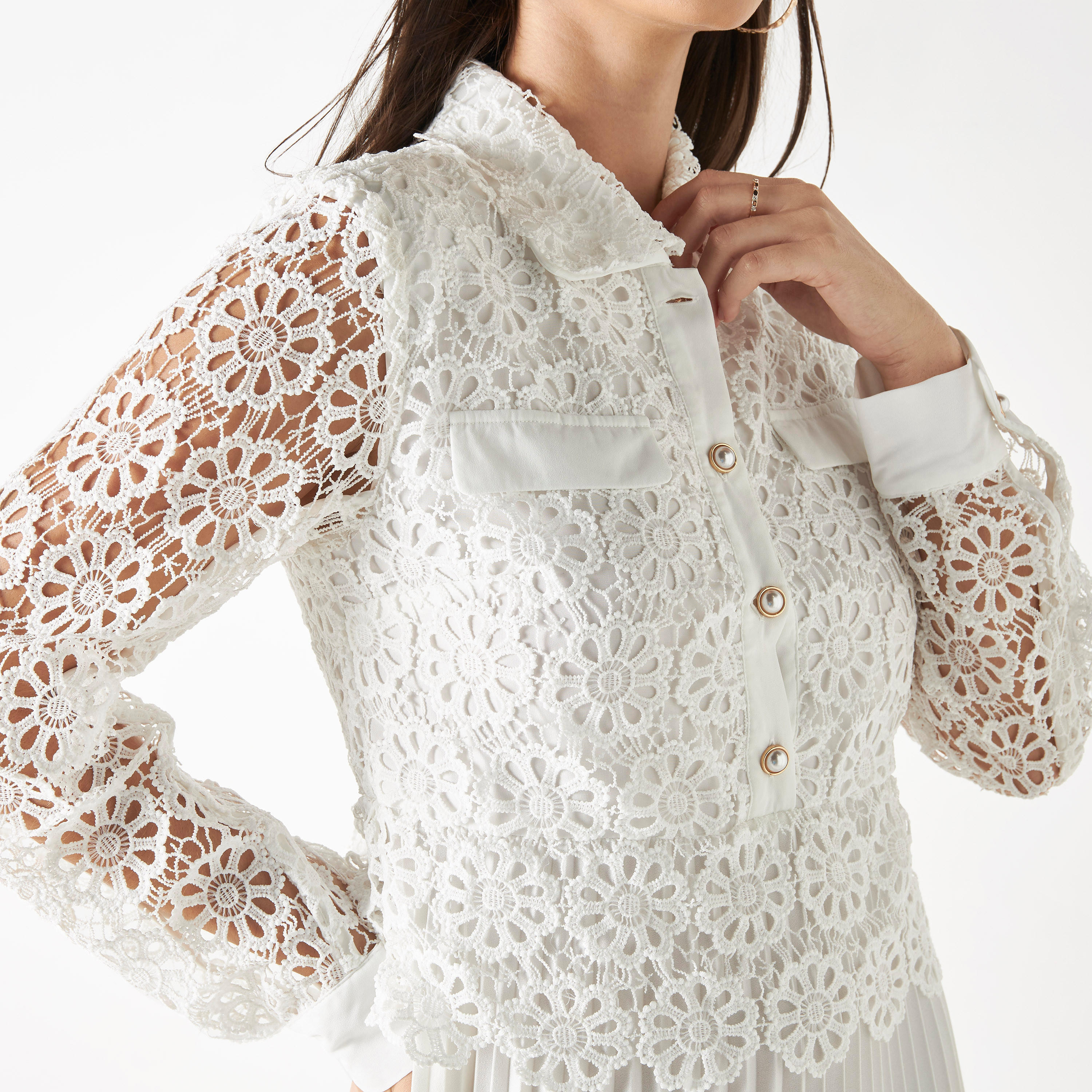 فستان إيه لاين بكُسرات وياقة عادية وأكمام طويلة ودانتيل من آيكونيك-women-clothing-dresses-image-4