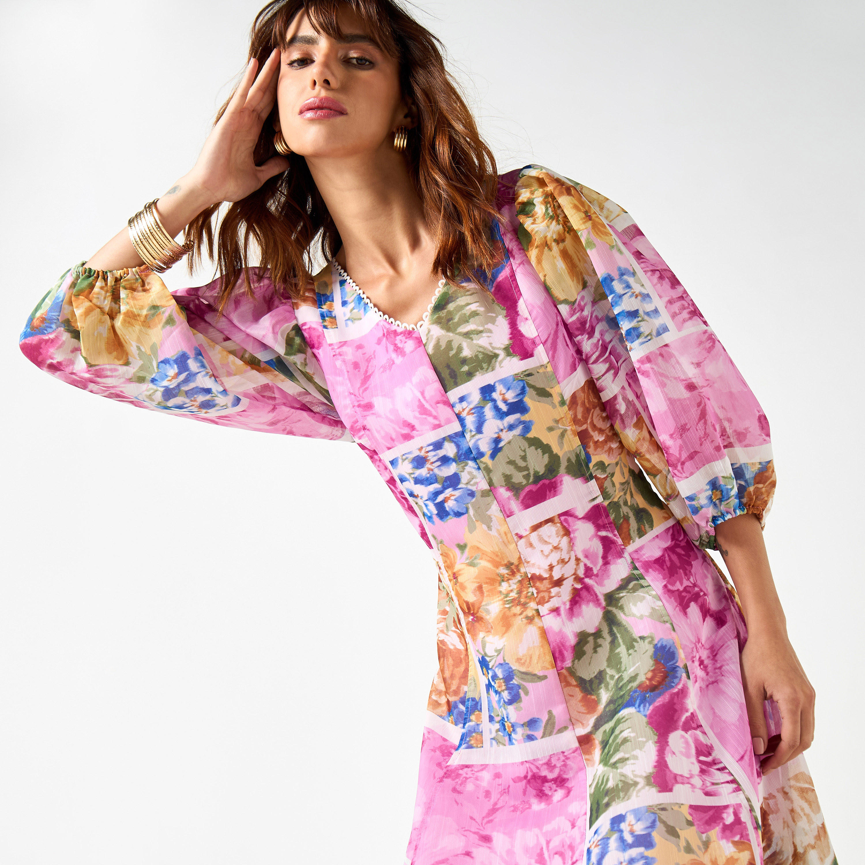 Iconic All-Over Floral Print Midi Dress with V-neck and 3/4 Sleeves-women-clothing-dresses-image-4