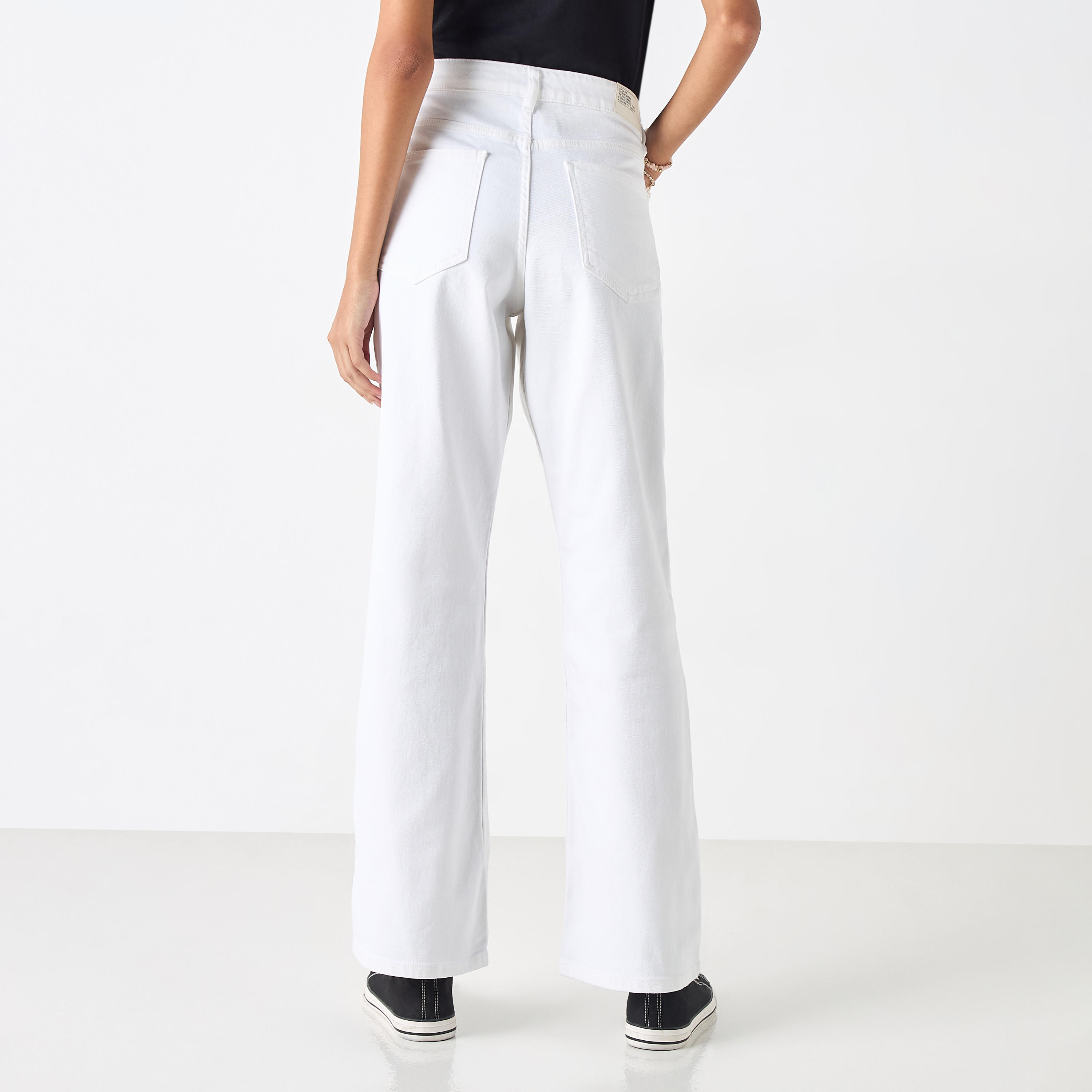 بنطلون جينز سادة واسع الساق مع جيوب من آيكونيك-women-clothing-bottoms-jeans-image-3