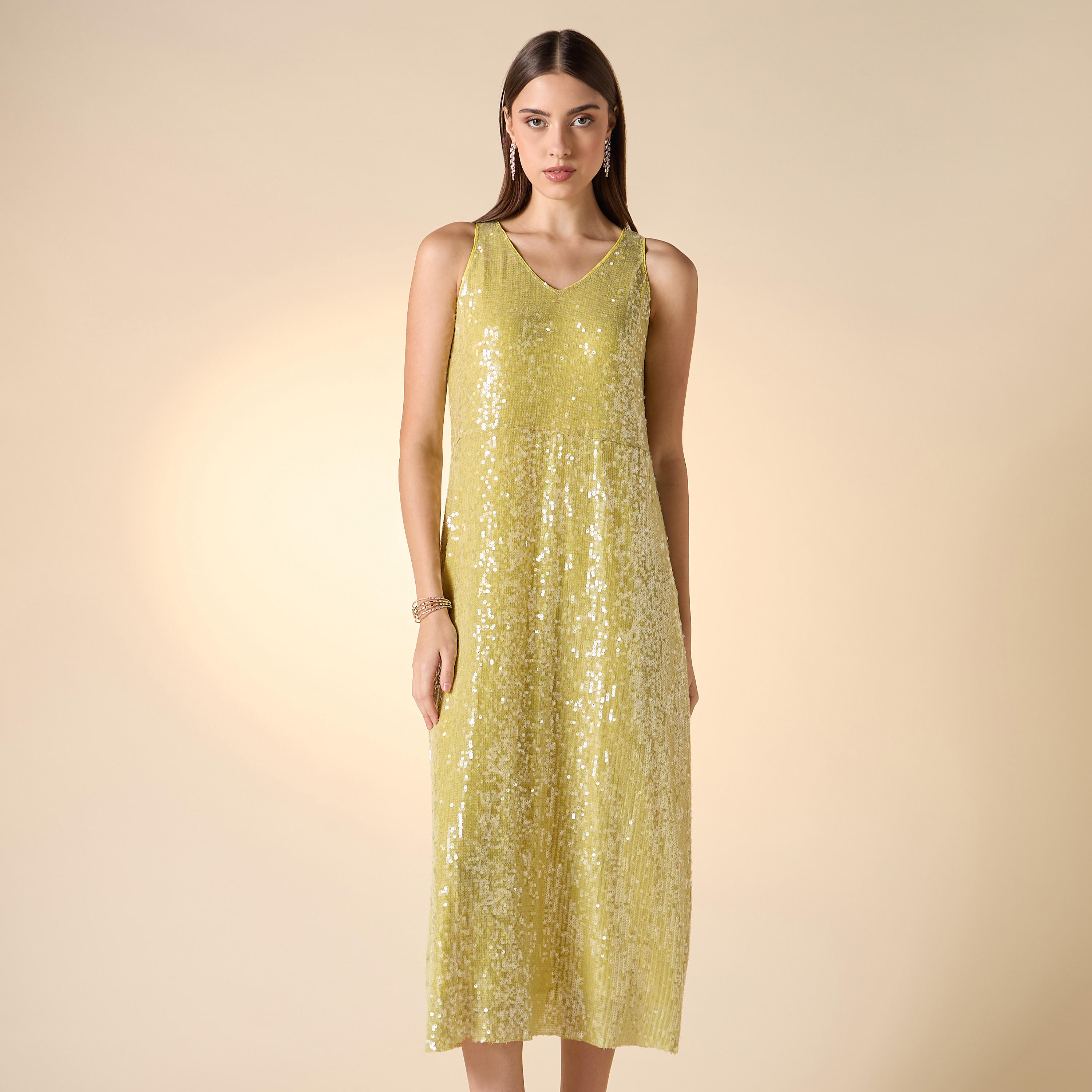 فستان مزيّن دون أكمام بياقة V من آيكونيك-women-clothing-dresses-image-2