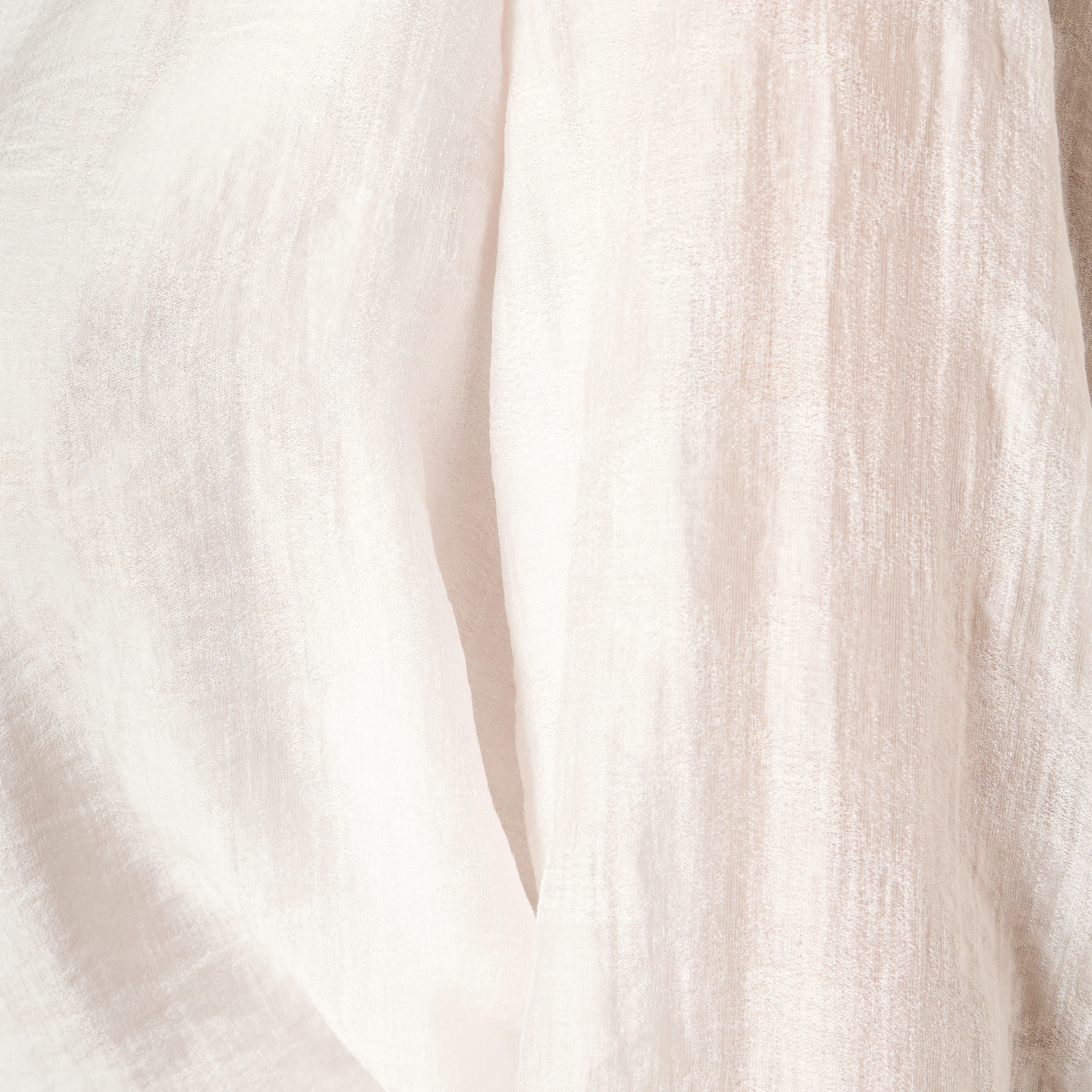 بلوزة مزينة بياقة عالية وأكمام طويلة من آيكونيك-women-clothing-shirtsandblouses-blouses-image-7