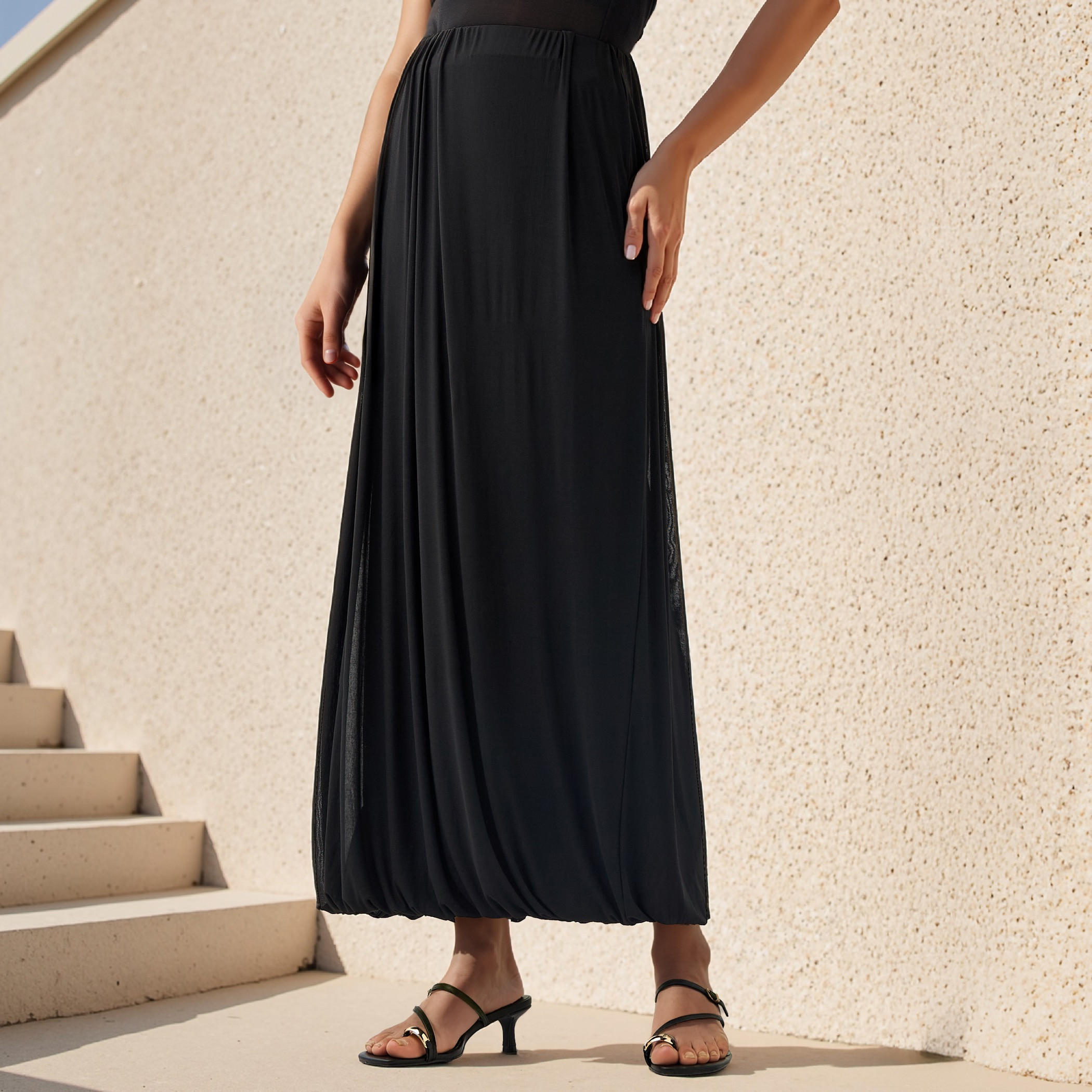 تنورة ماكسي بحافة بالون مع خصر مطاطي من أيكونيك-women-clothing-bottoms-skirts-image-1