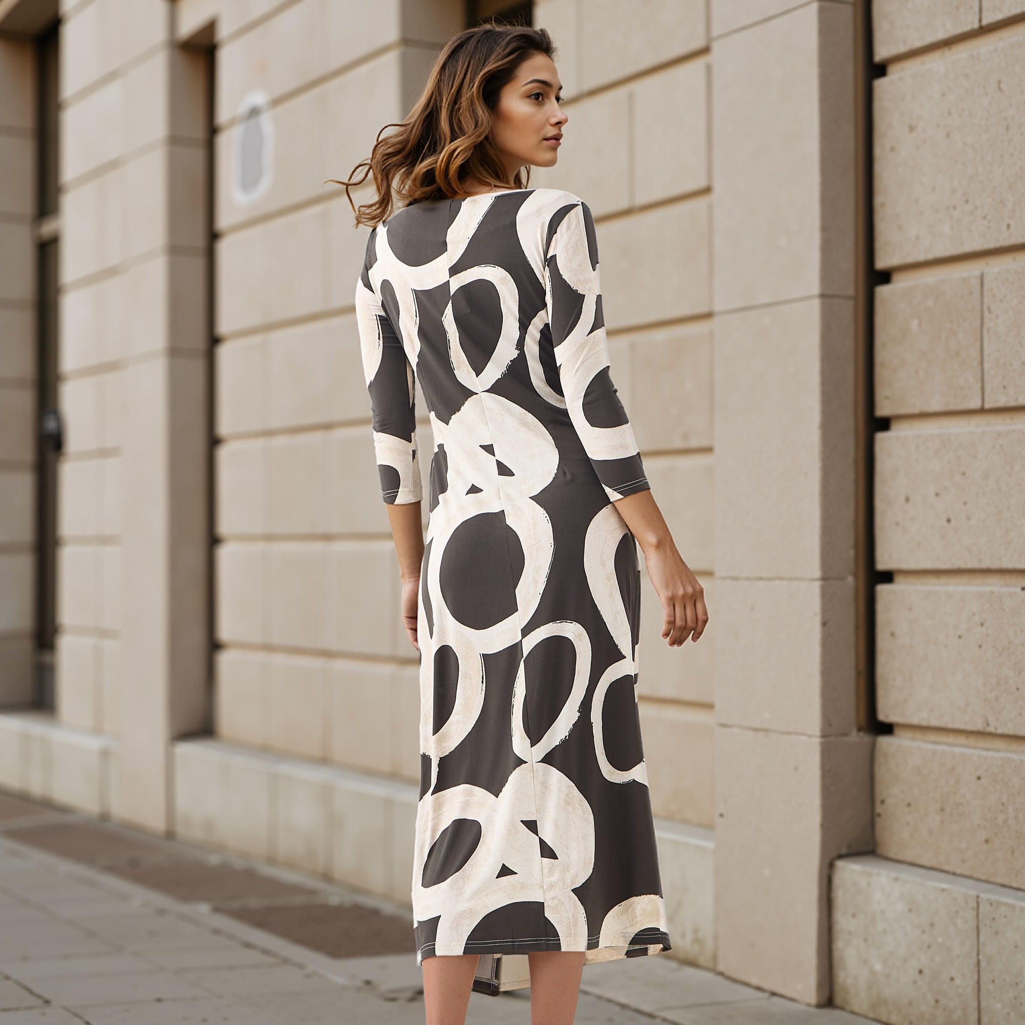 فستان بتفاصيل منسدلة وطبعات من آيكونيك-women-clothing-dresses-image-3