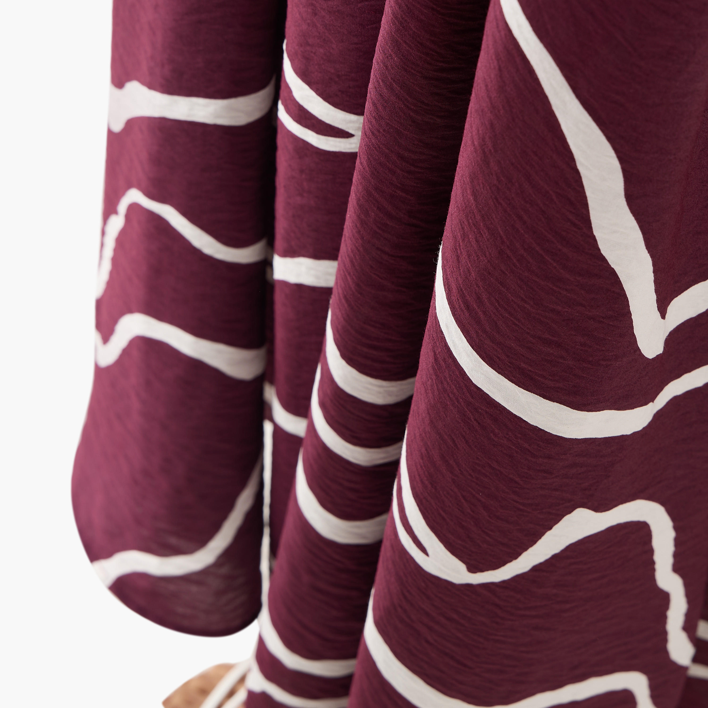 Iconic Printed Trapeze Maxi Dress with Collar and Long Sleeves-women-clothing-dresses-image-4
