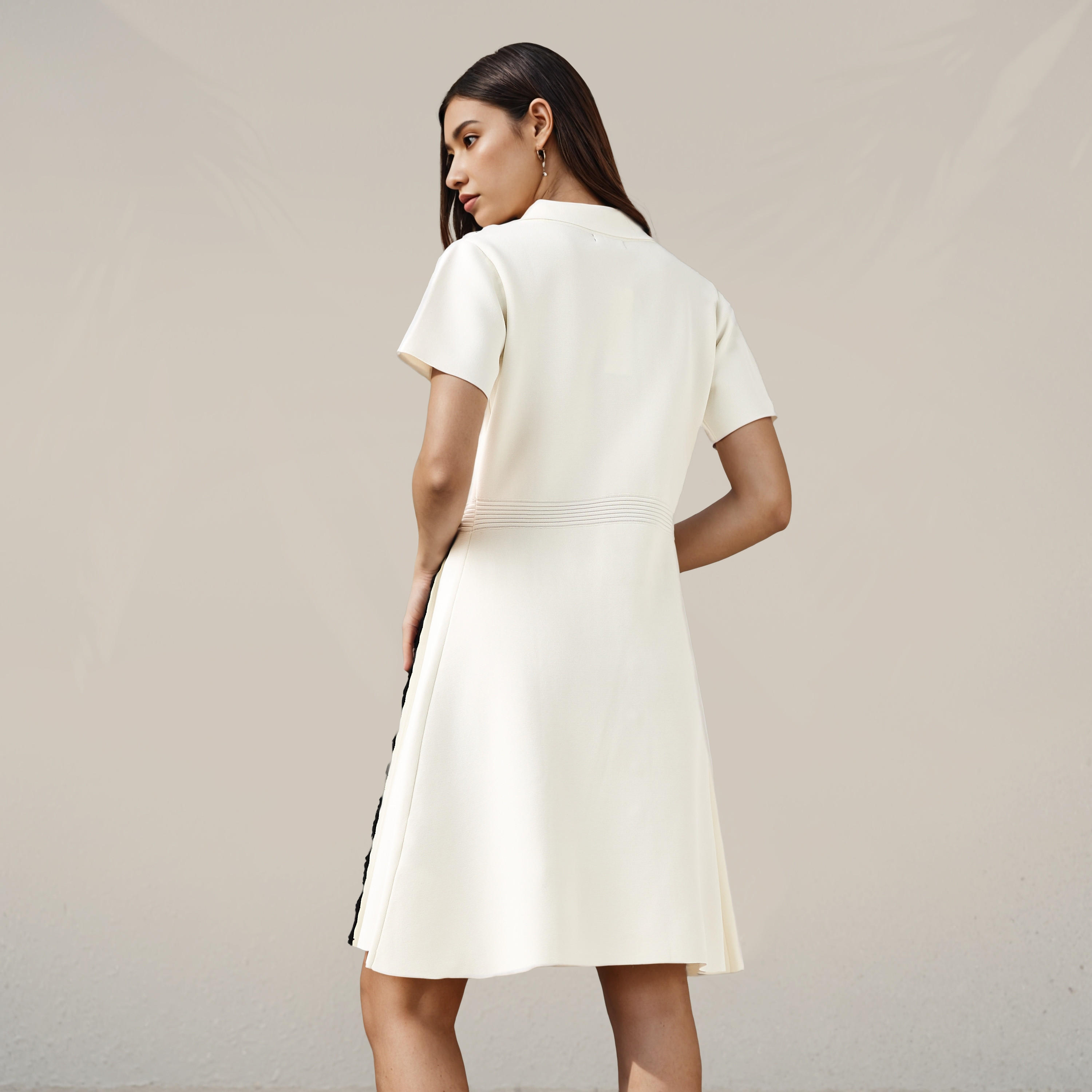 فستان قميص بياقة وقصة مغايرة من آيكونيك-women-clothing-dresses-image-3
