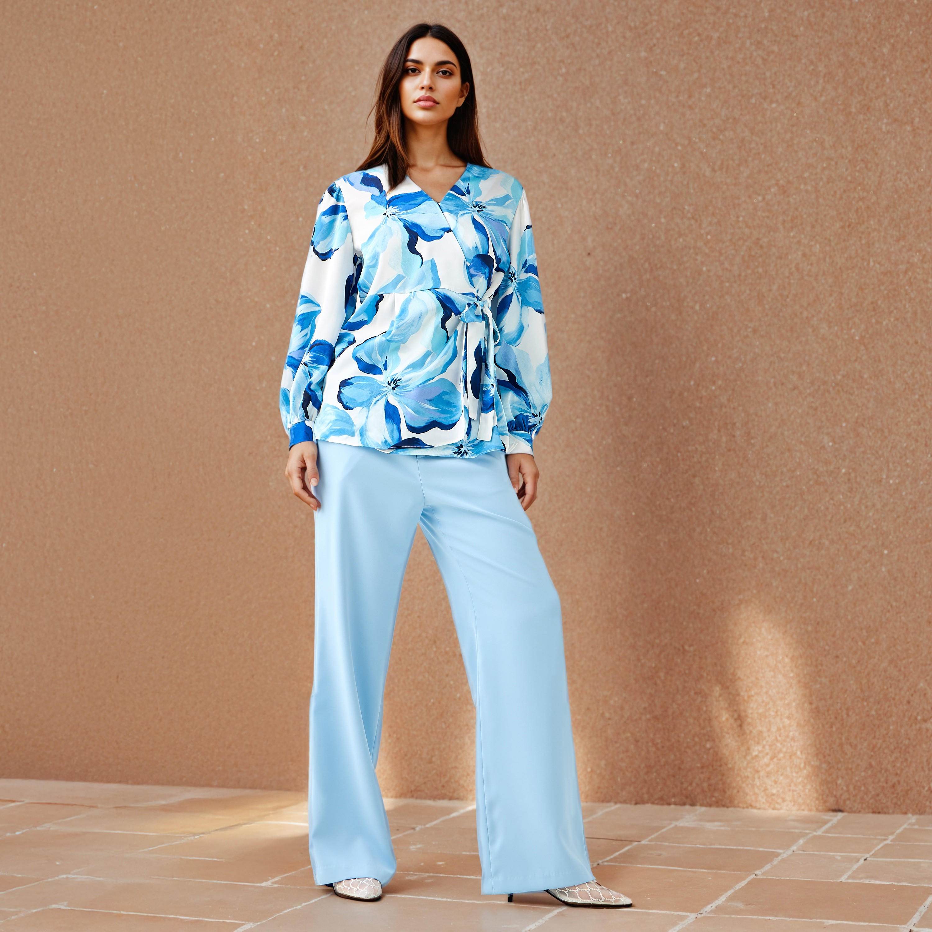 بلوزة ملفوفة بطبعات وقصة مريحة من آيكونيك-women-clothing-shirtsandblouses-blouses-image-2