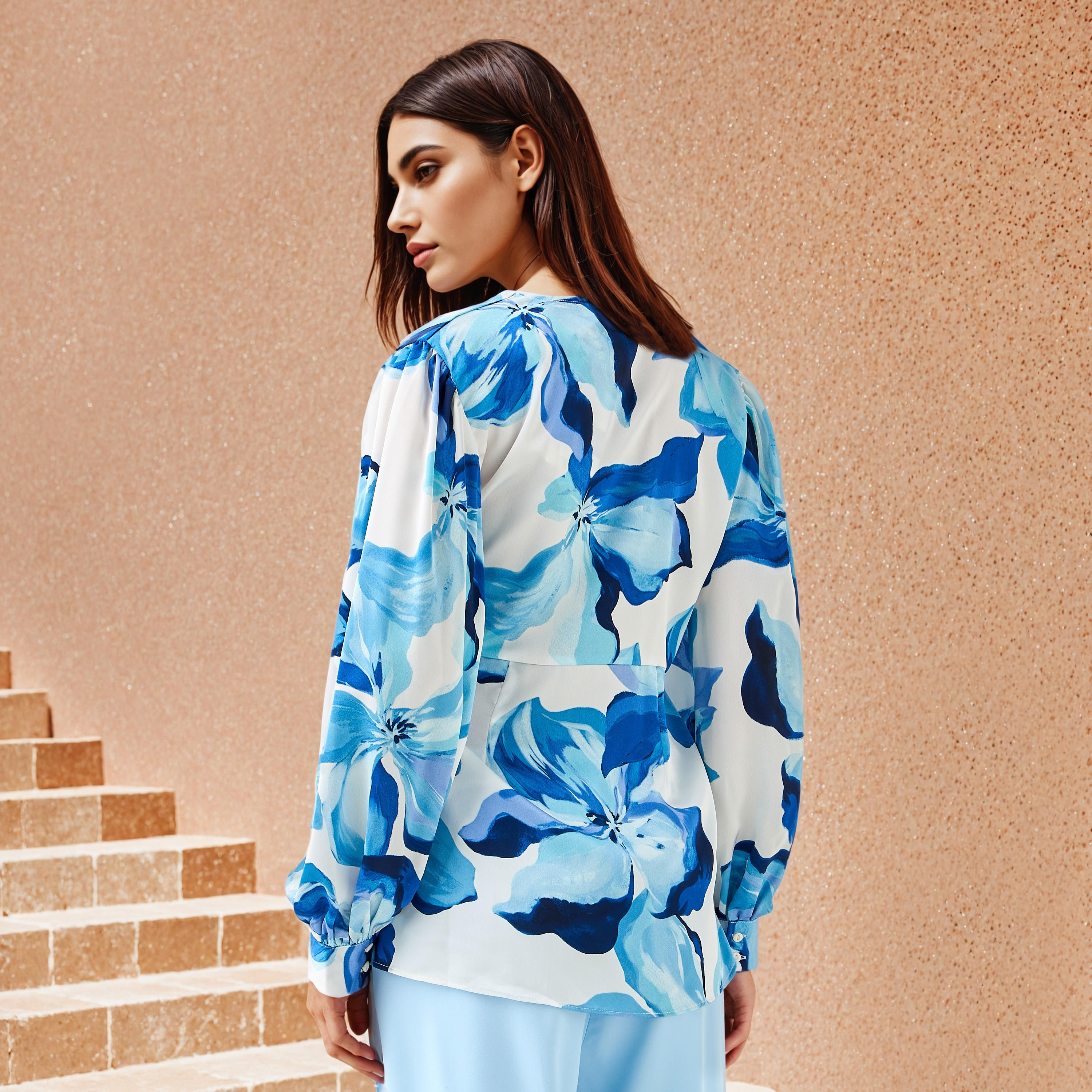بلوزة ملفوفة بطبعات وقصة مريحة من آيكونيك-women-clothing-shirtsandblouses-blouses-image-3