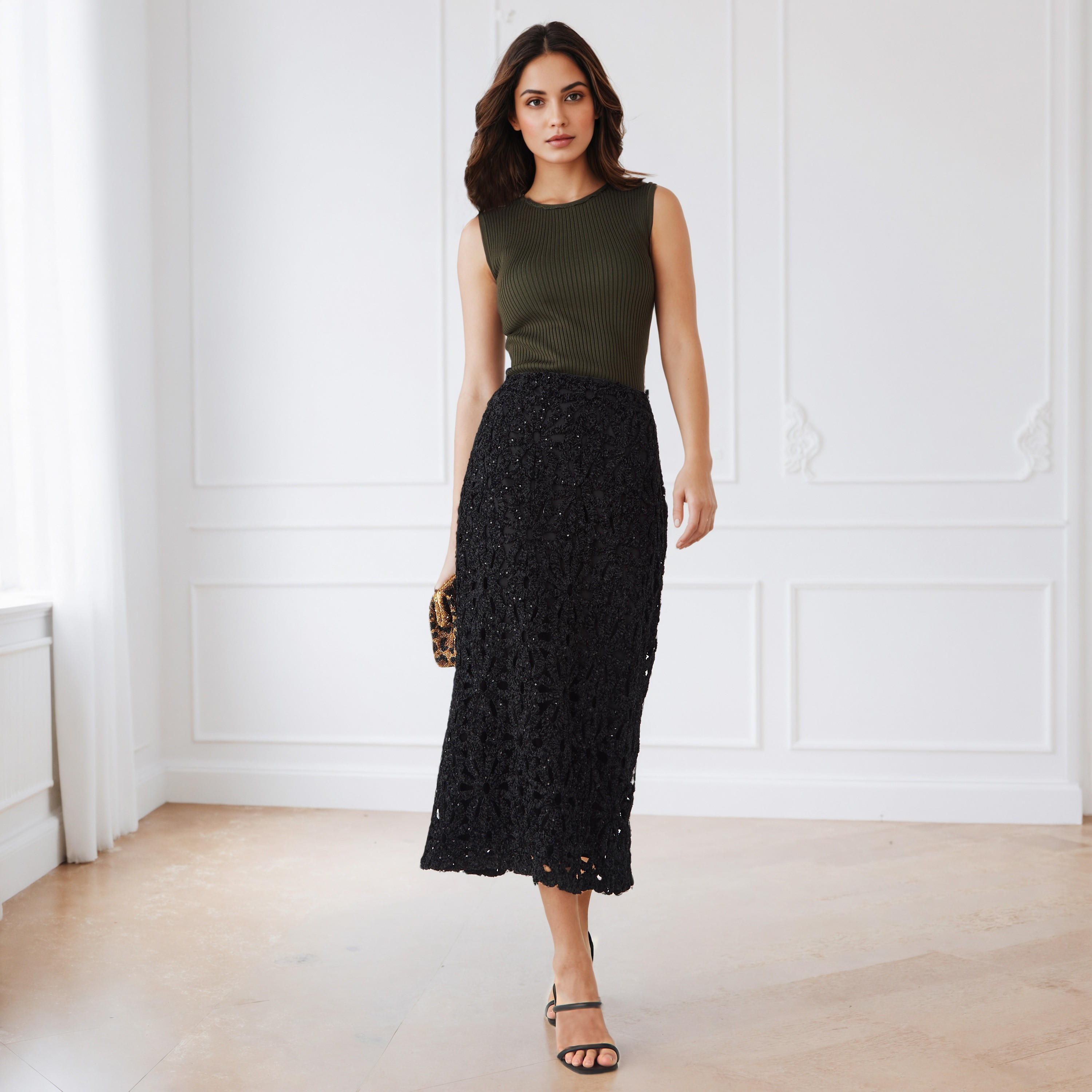 تنورة ترتر بقصّة ضيقة مزينة بدانتيل وسحّاب إغلاق من آيكونيك-women-clothing-bottoms-skirts-image-2